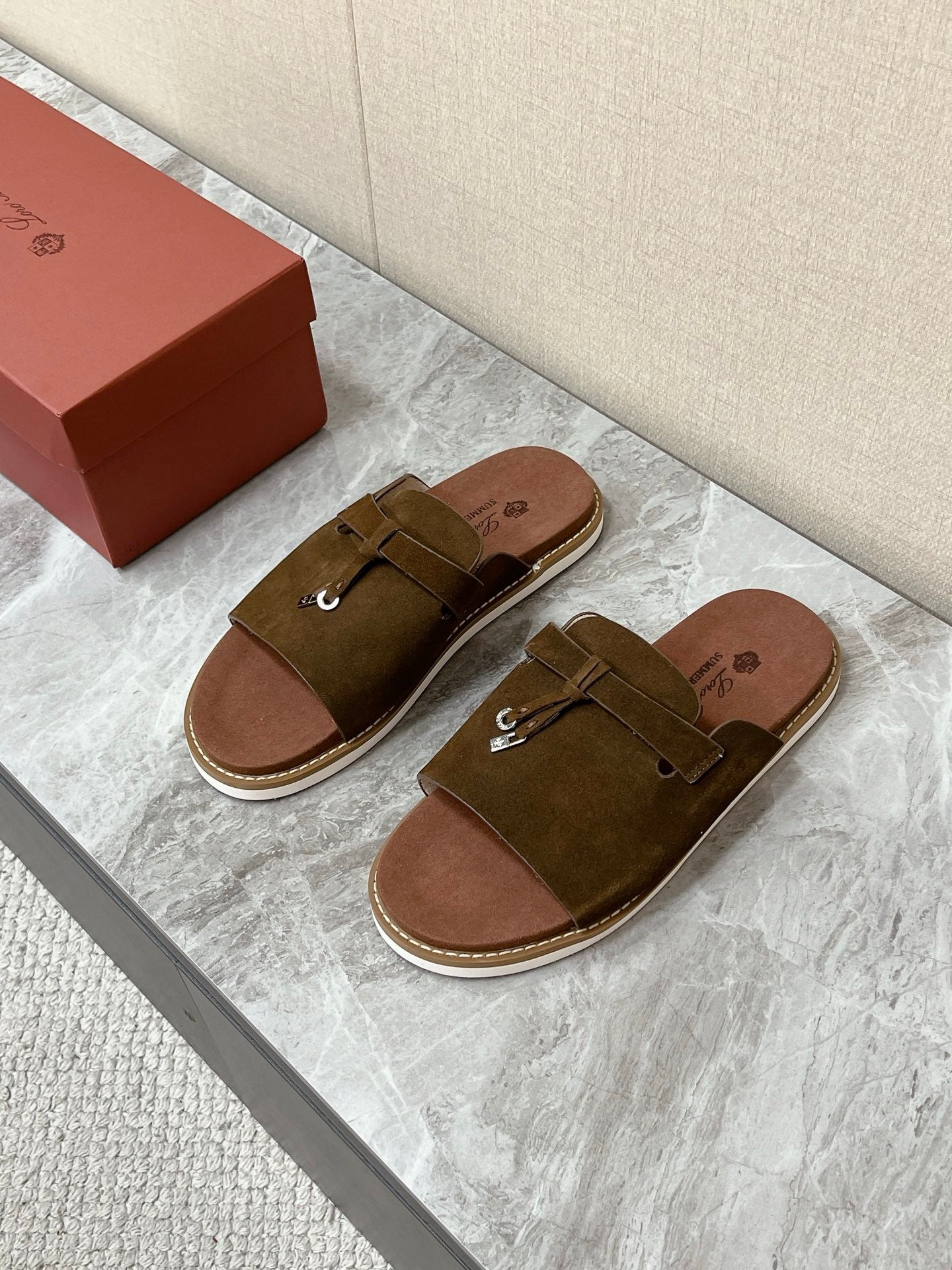 LP 26s Men’s Lock Charm Slides In Dark Brown Suede Silver Hardware