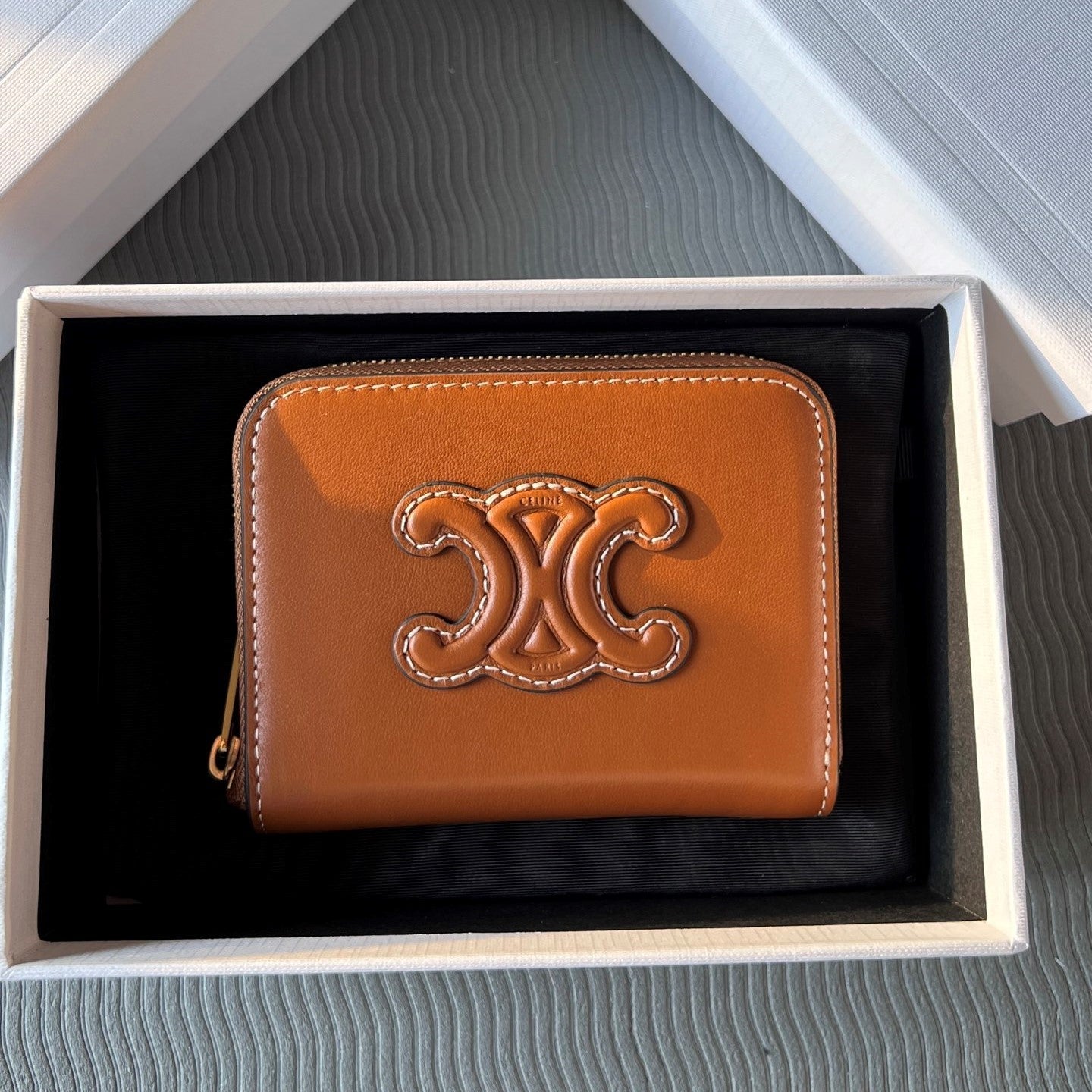 TRIOMPHE Compact Zipped Wallet Tan Cowhide Leather