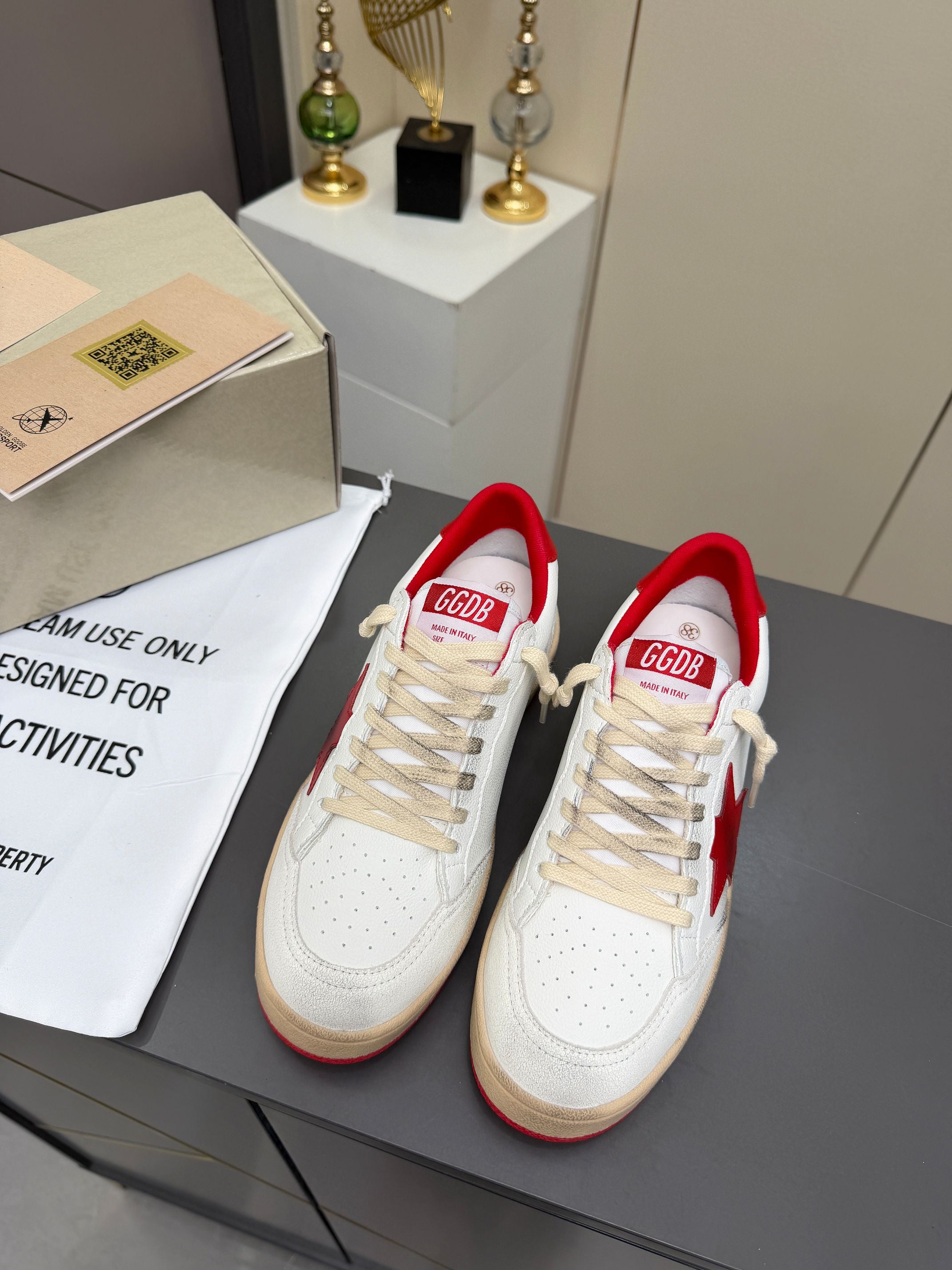 Golden Goose 26s Ball Star Sneakers Red White Leather 735901