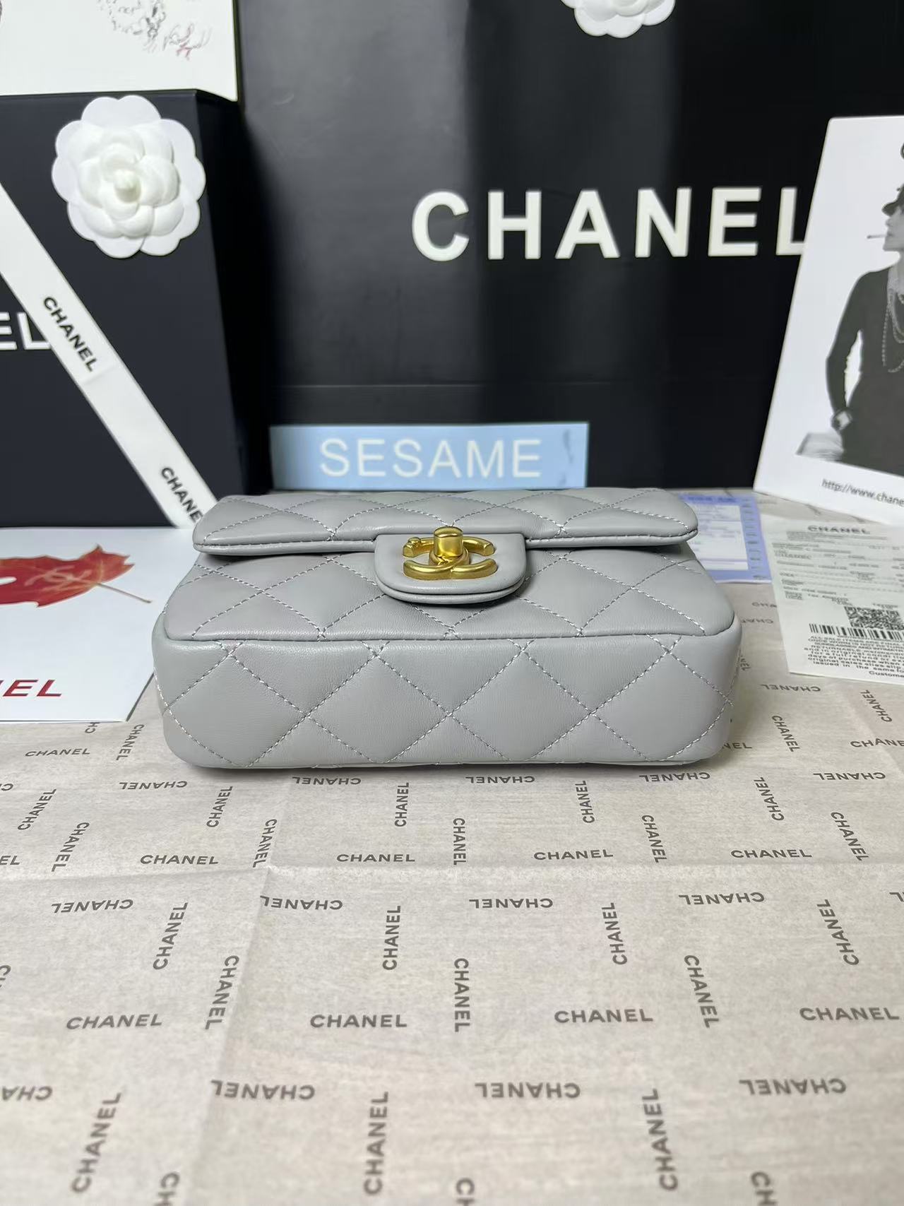 25C Mini Flap 19cm Grey Lambskin Gold Heart Hardware