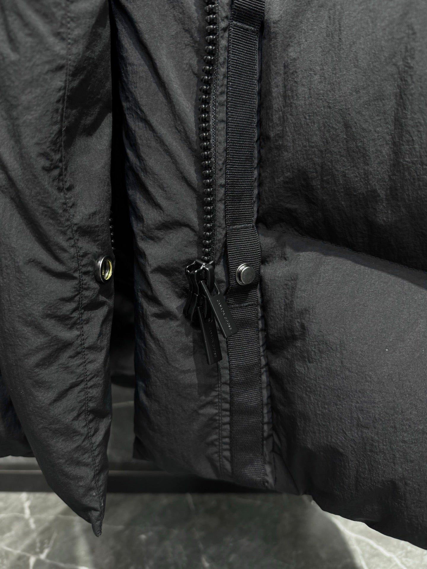 C. Goose Bomber Jacket Navy Blue Polyester 0008