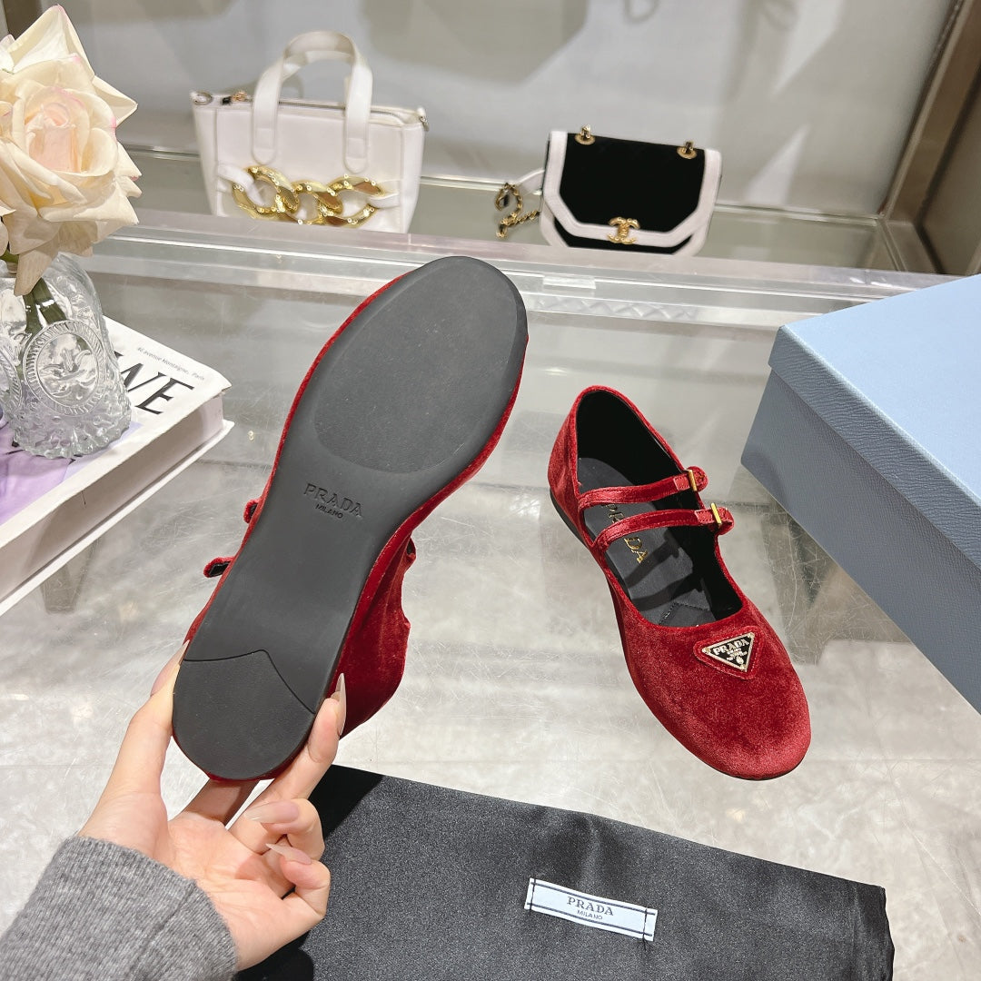 Prada 26s Finish Ballerina Red Velvet 982414