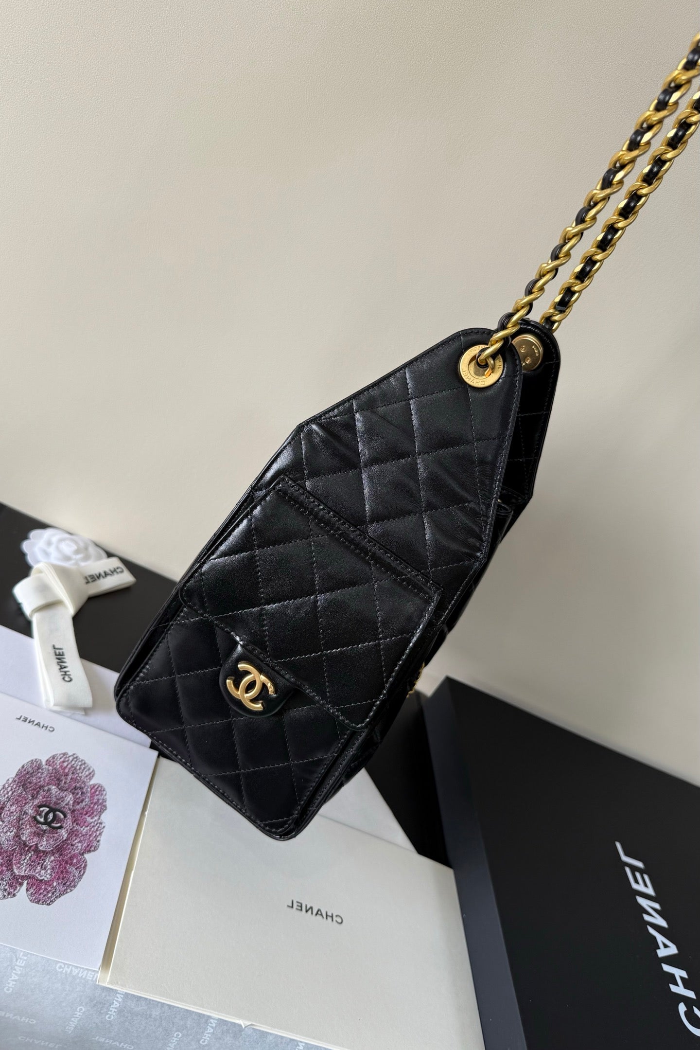 CC 25 Hobo Bag 26cm Black Glossy Leather GHW 282460