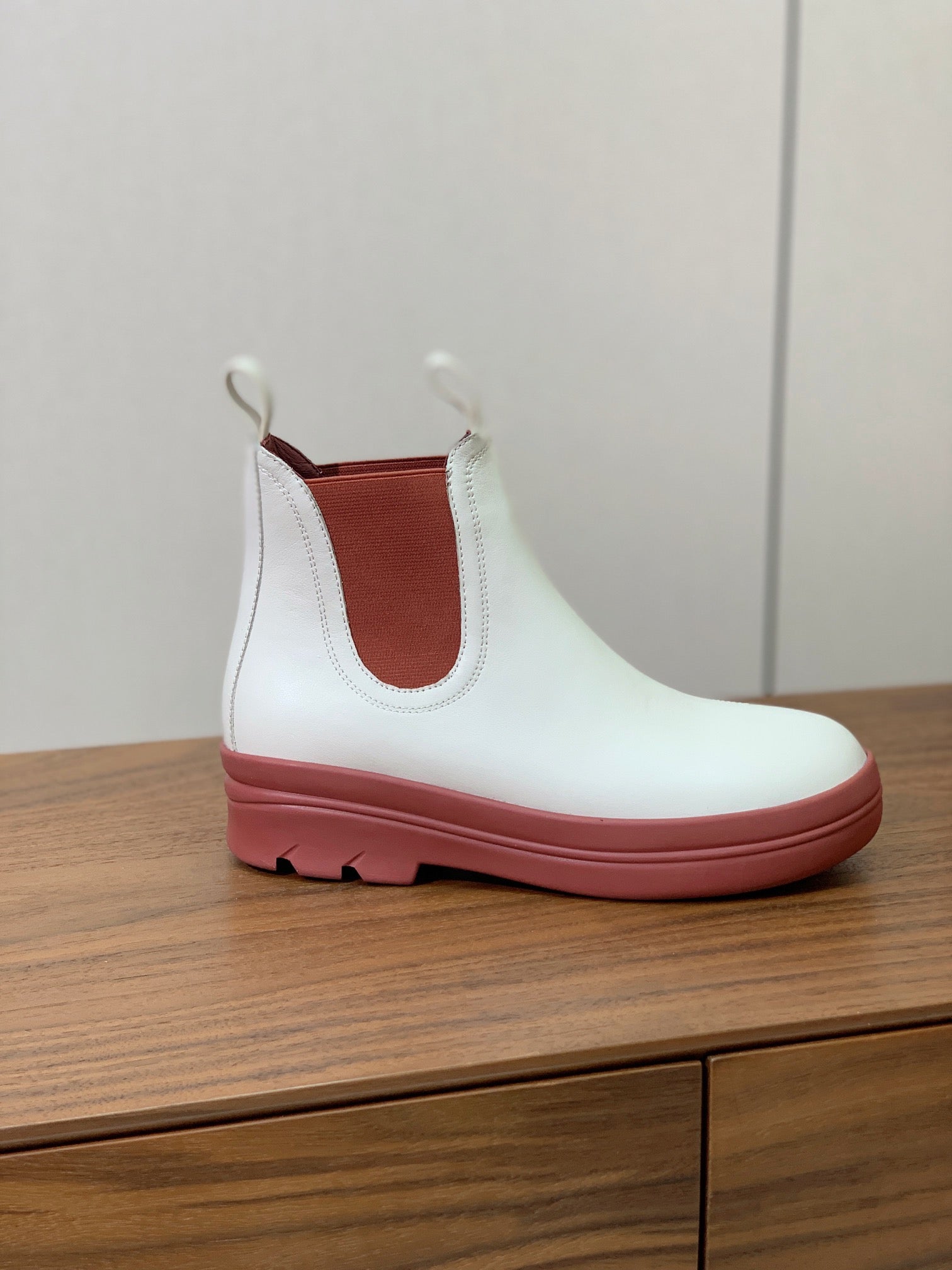 LP Lakeside Ankle Boots White Muted Pink Leather 503755