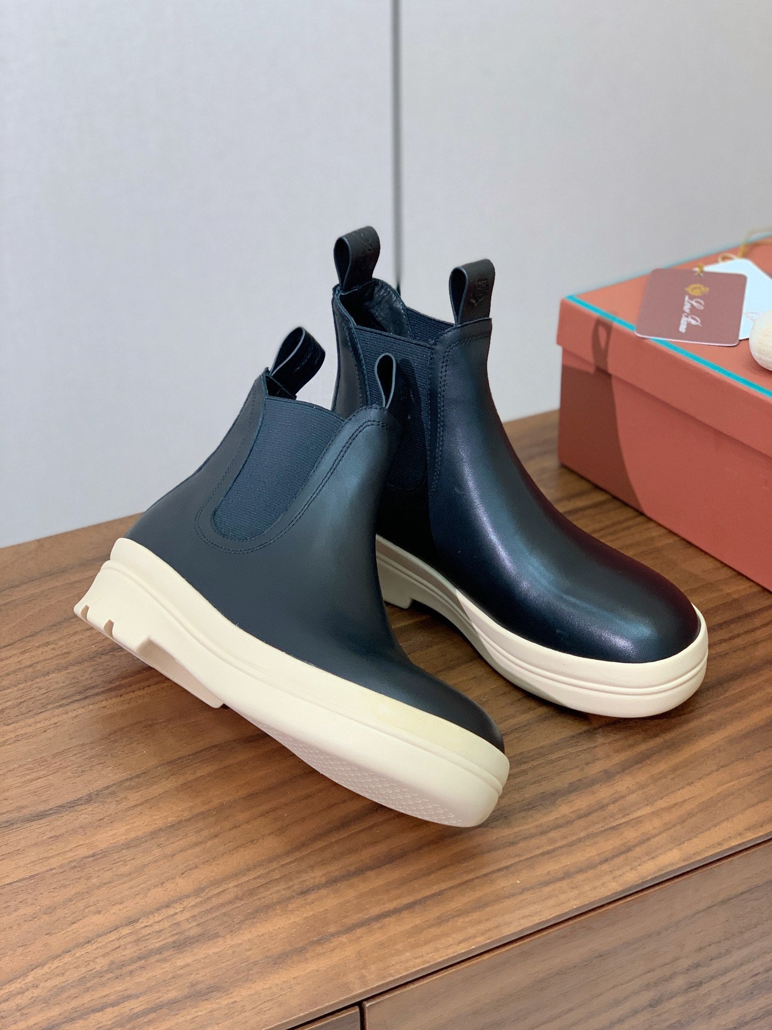 LP Lakeside Ankle Boots Black Leather 503756