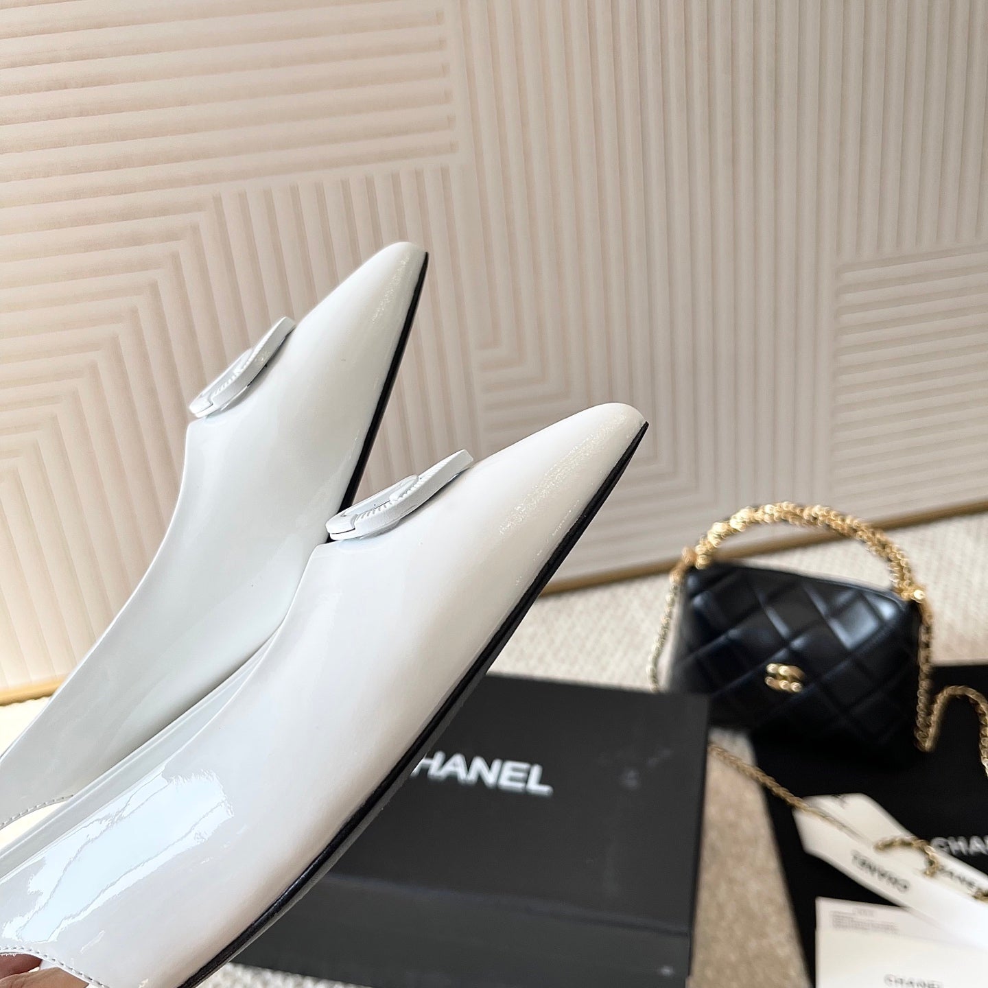 CC 26s Pointed-Toe Flats Slingback White Patent Leather 787138