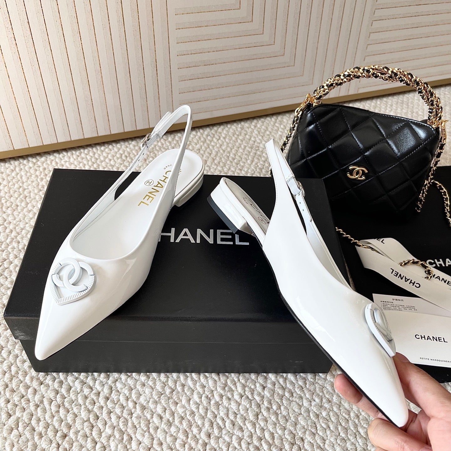 CC 26s Pointed-Toe Flats Slingback White Patent Leather 787138