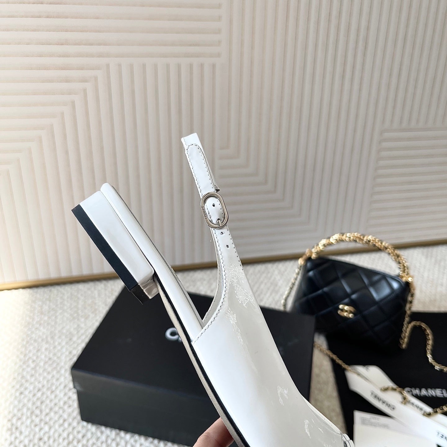 CC 26s Pointed-Toe Flats Slingback White Patent Leather 787138