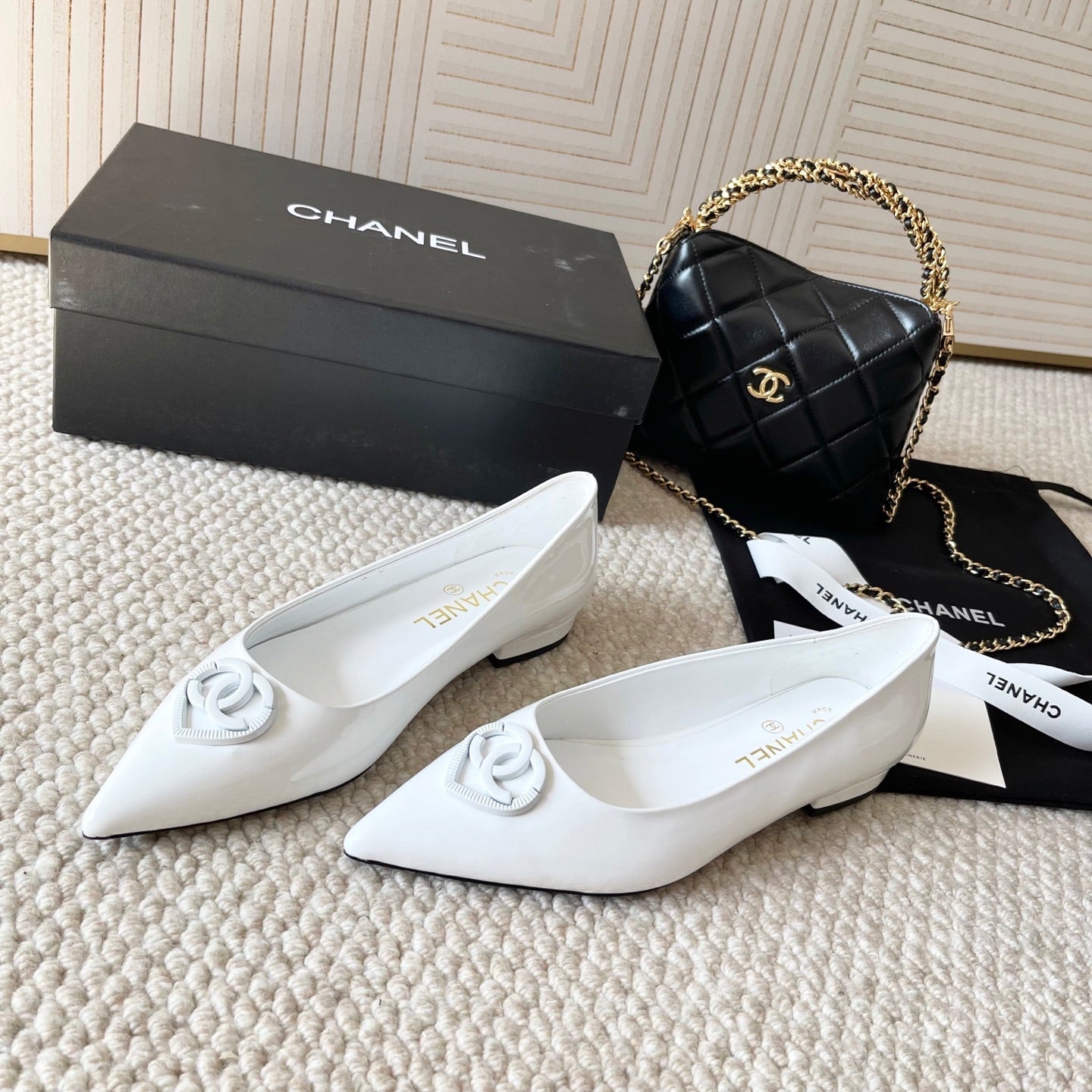 CC 26s Pointed-Toe Flats Pump White Patent Leather 787140