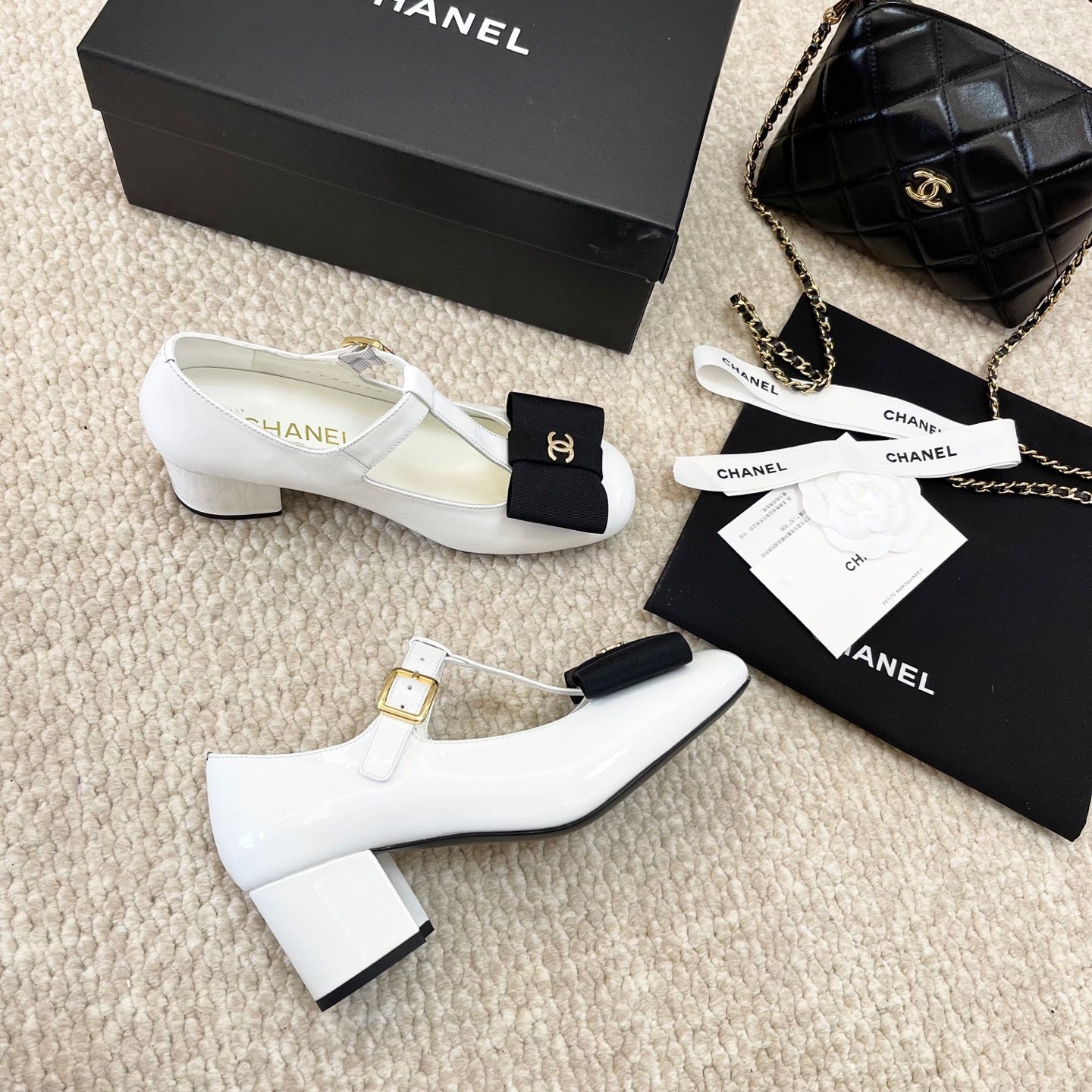 CC 26s Bow Mary Jane Chunky Heel 6cm White Glossy Leather 787147