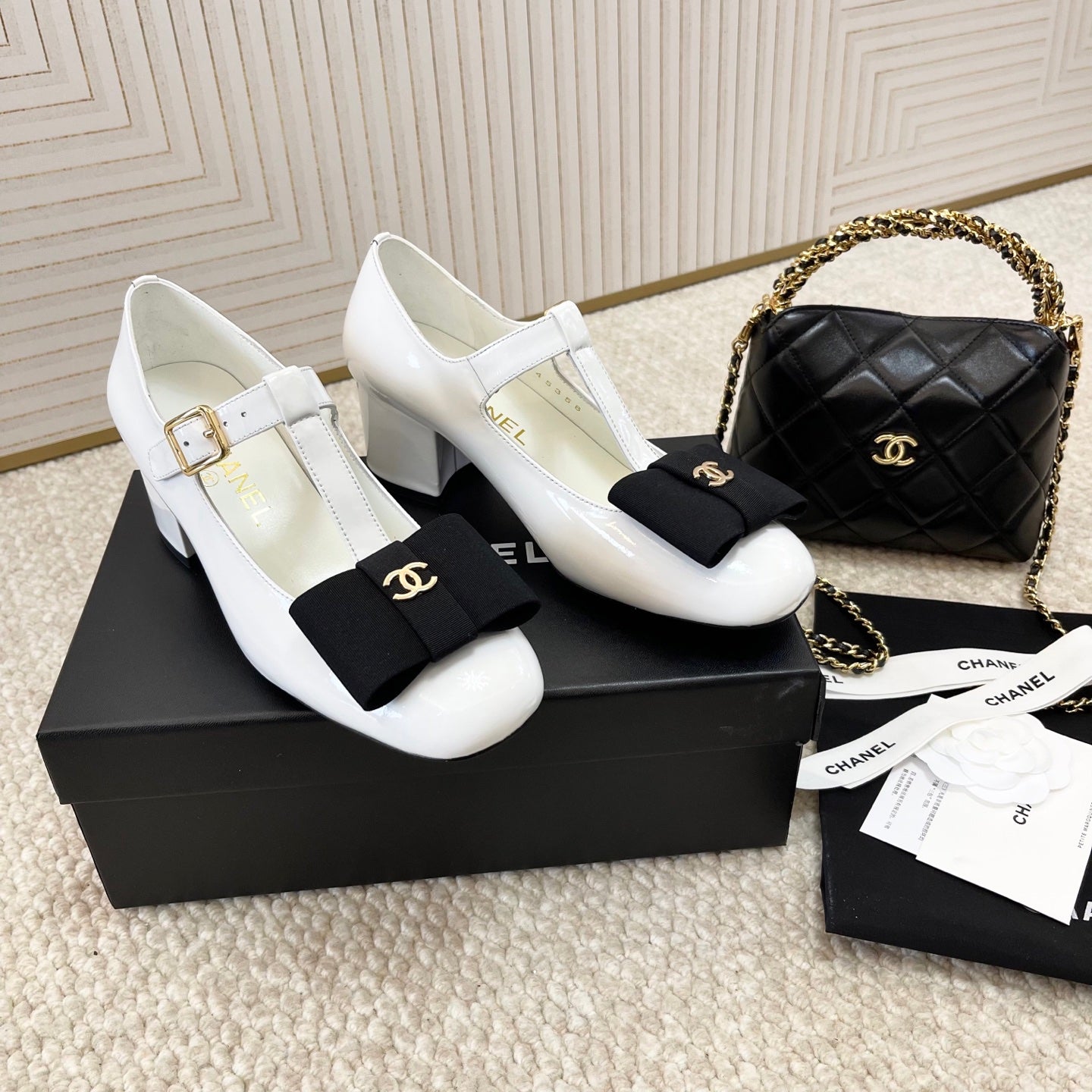 CC 26s Bow Mary Jane Chunky Heel 6cm White Glossy Leather 787147