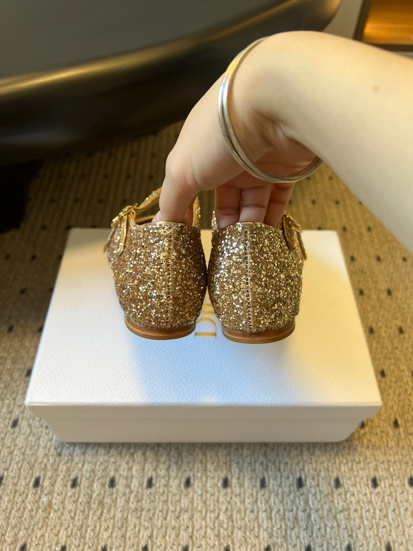 CD 26s New Flat Ballet Flats With Cross Straps Gold Glitter 622218