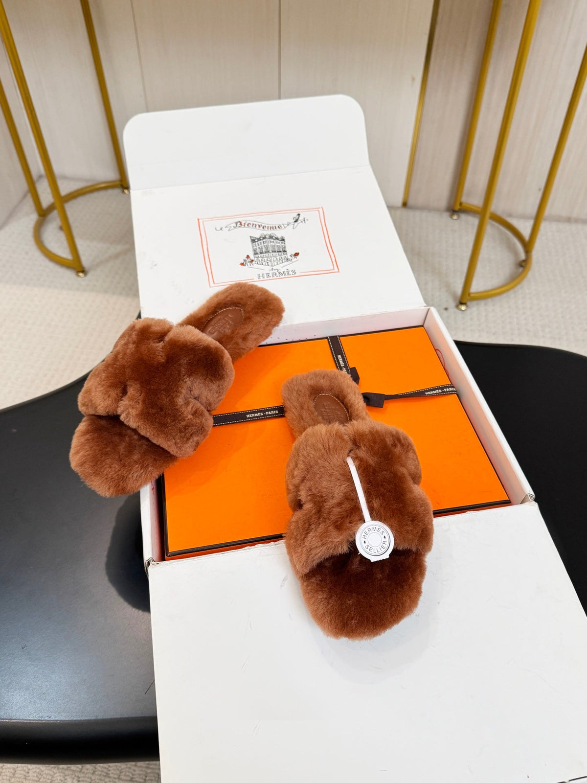 HM Oran Fluffy Slide Brown Shearling 200023