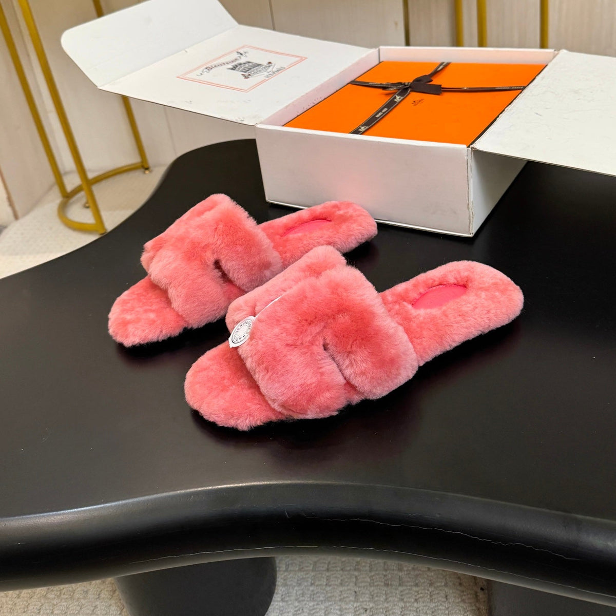 HM Oran Fluffy Slide Pink Shearling 200025
