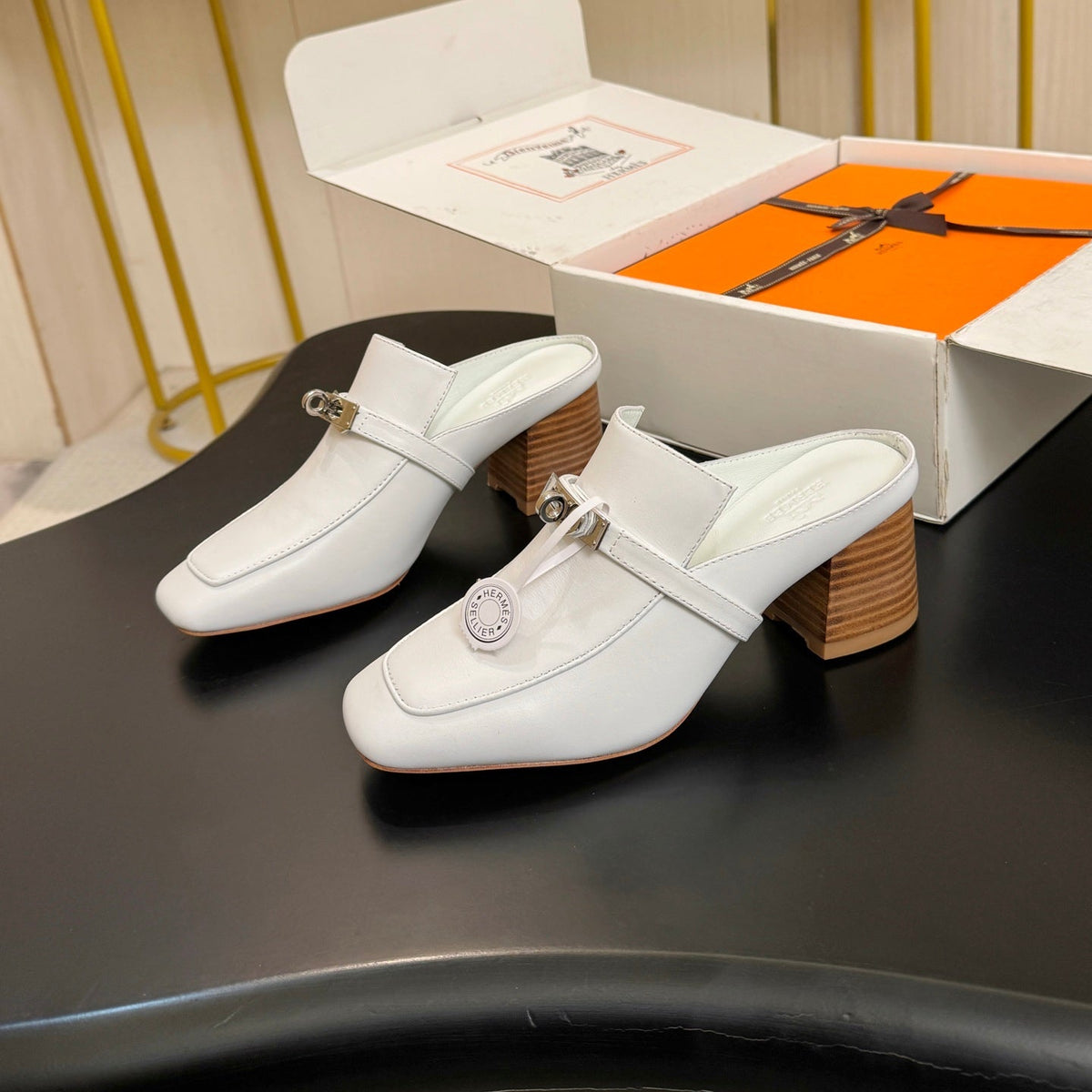 HM Blossom Mule 65mm White Leather 200029