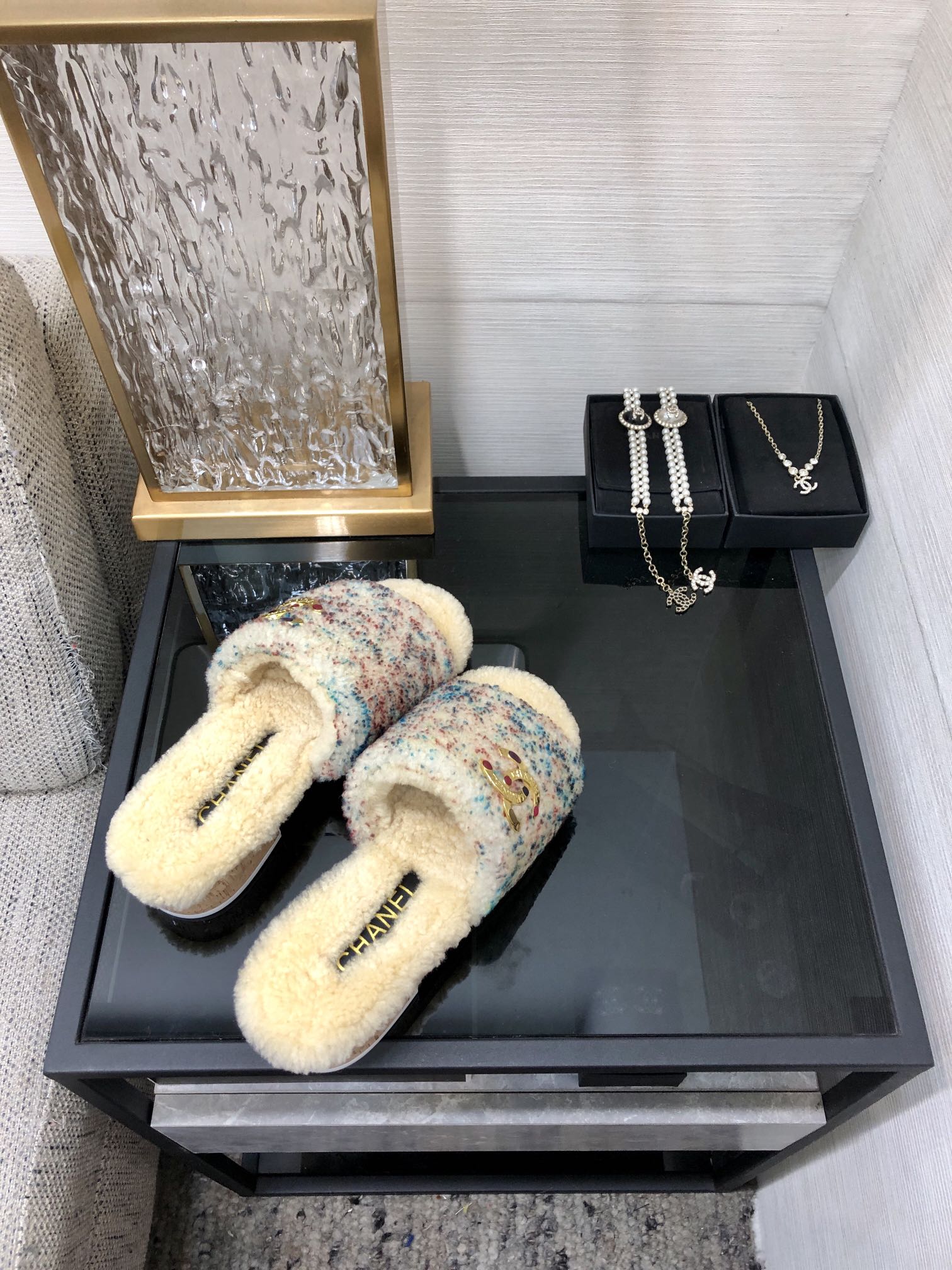 CC 26s Slippers Cream Mix Blue Red Fleece Wool 970118
