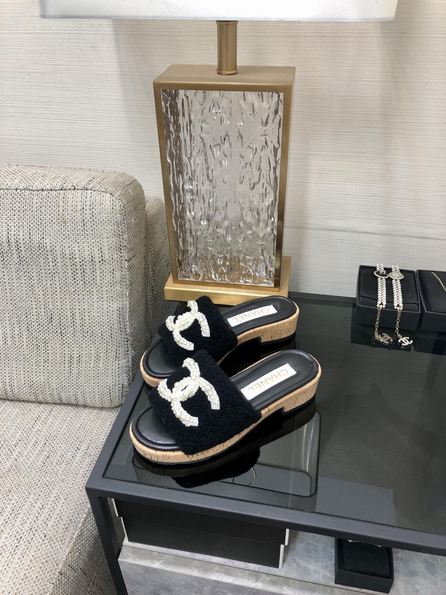CC Pearl Plush Slides Black Wool Leather 970127