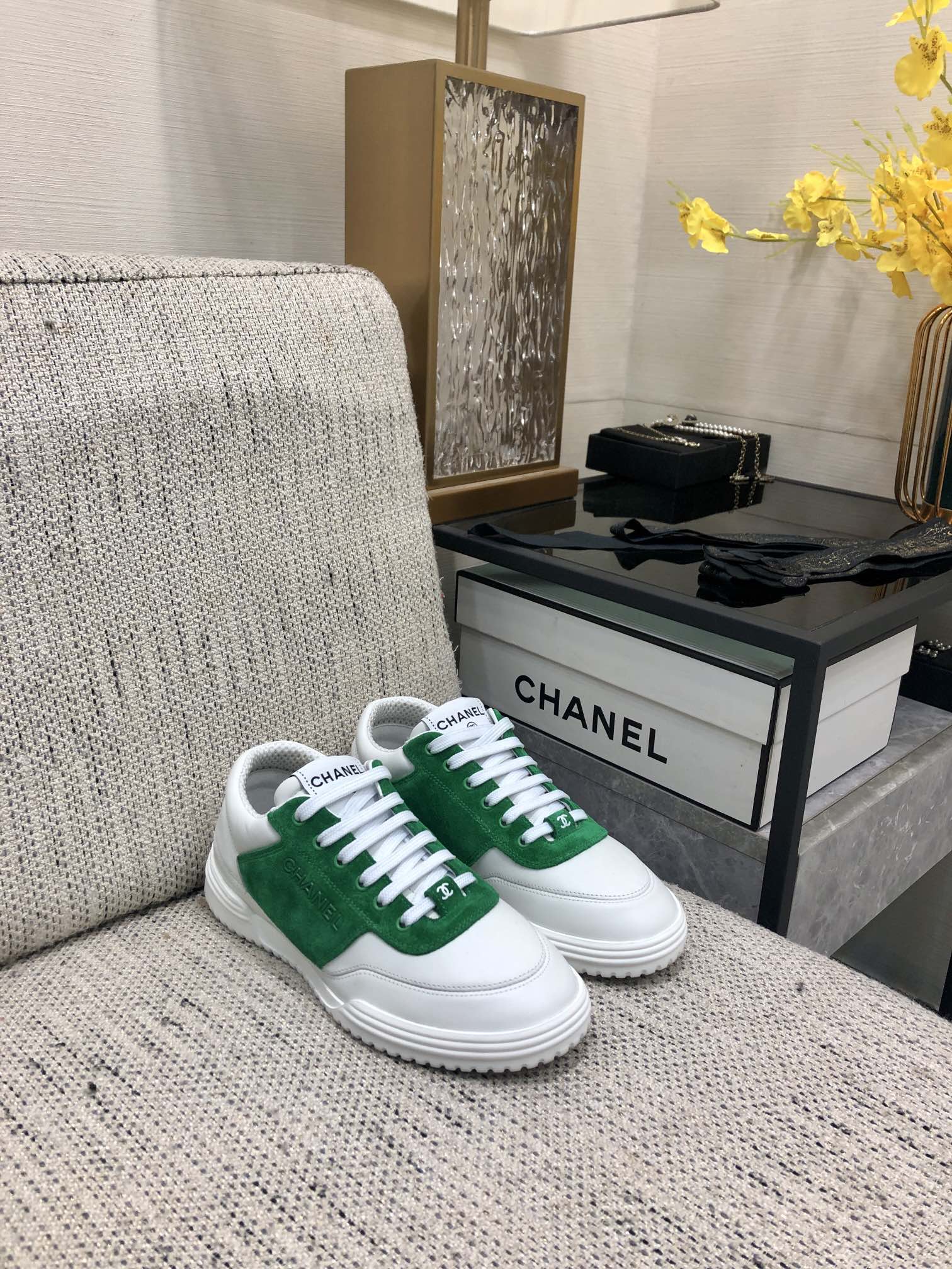 CC 24C Sneaker White Green Suede Sheepskin 688654