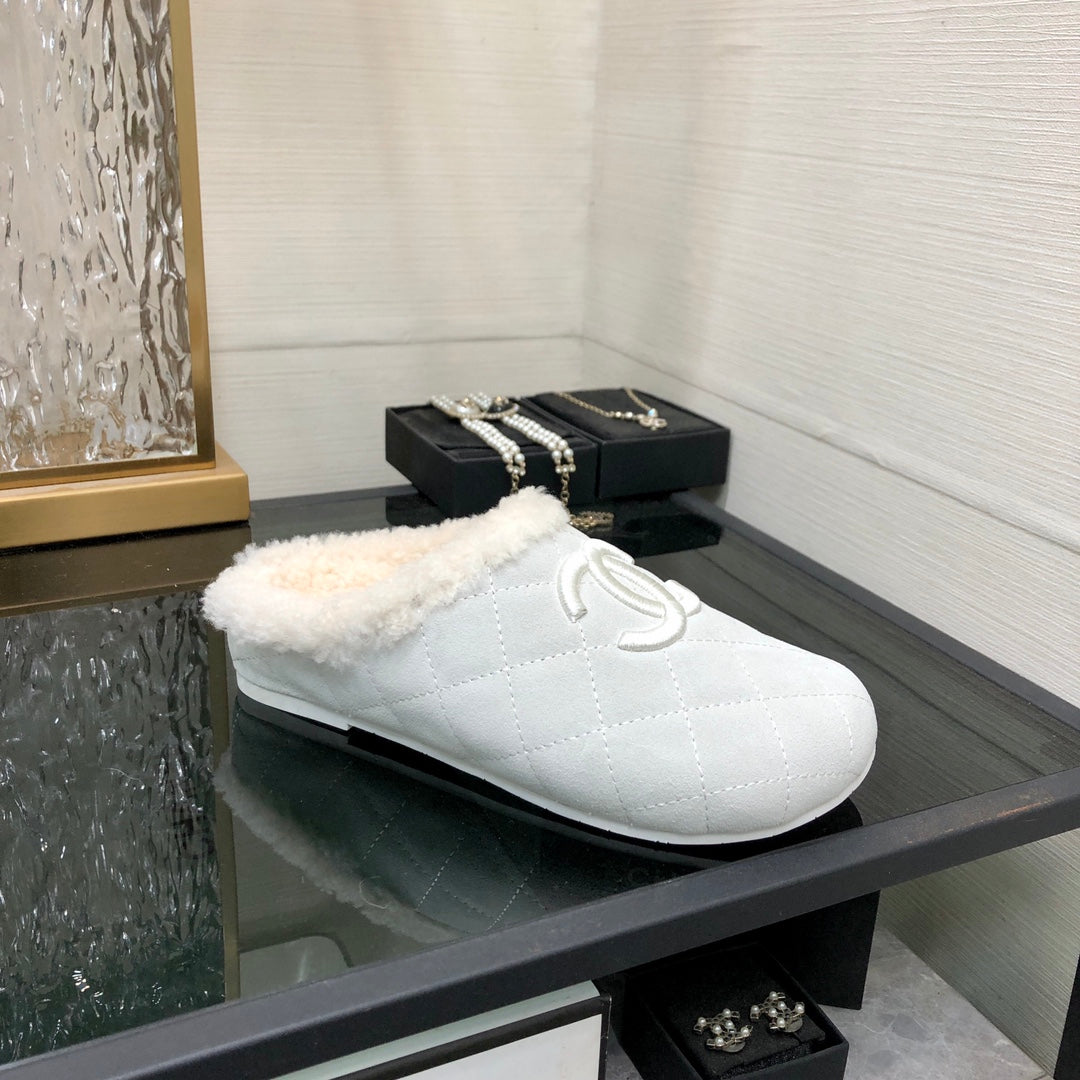 CC 26s Mules Grey Quilted Suede Shearling 970154