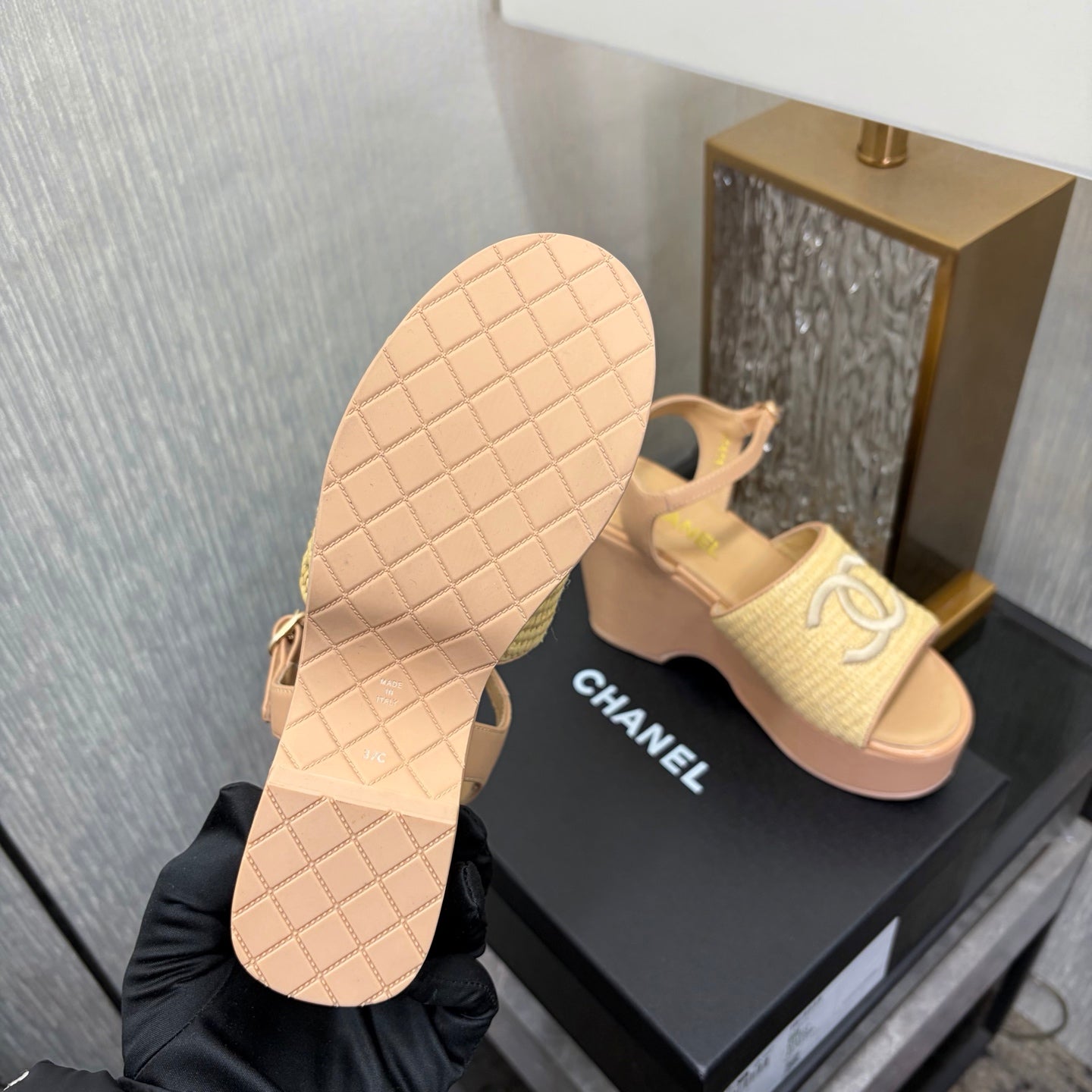 CC 26s Platform Sandal Beige Raffia Sheepskin 688695
