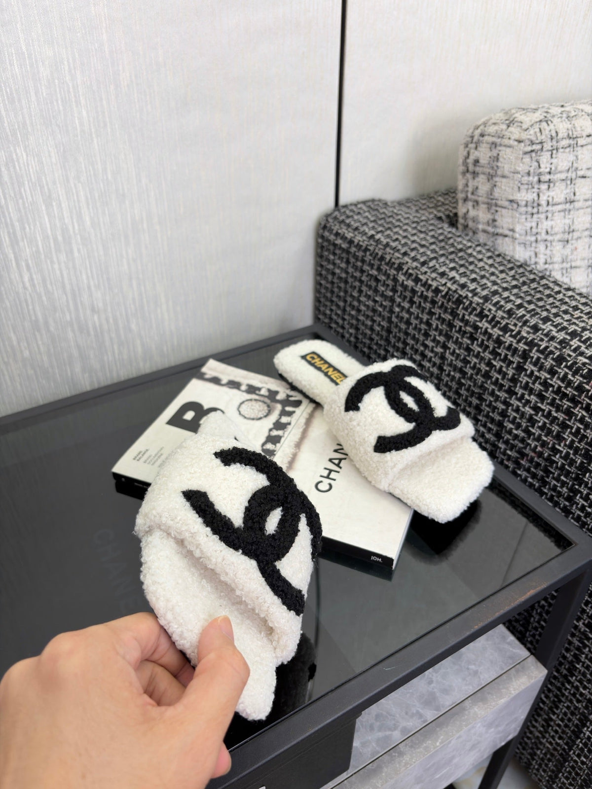 CC 26s Shearling Square Toe Sandals White Black Wool 128093