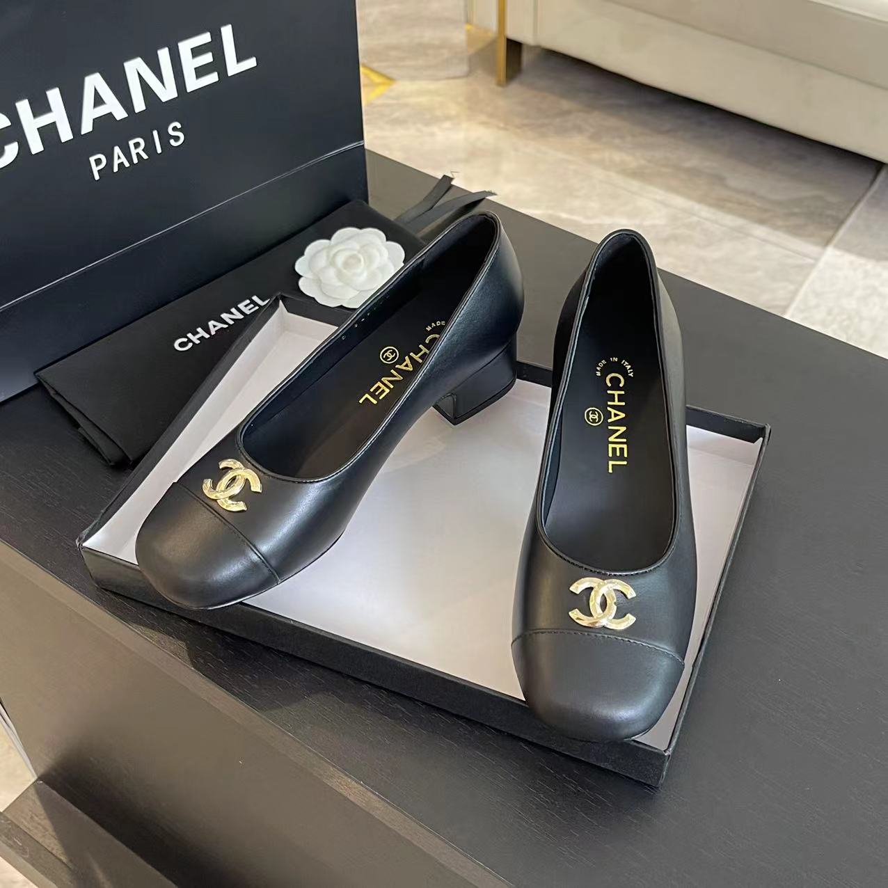 cc pump 50 all black calfskin