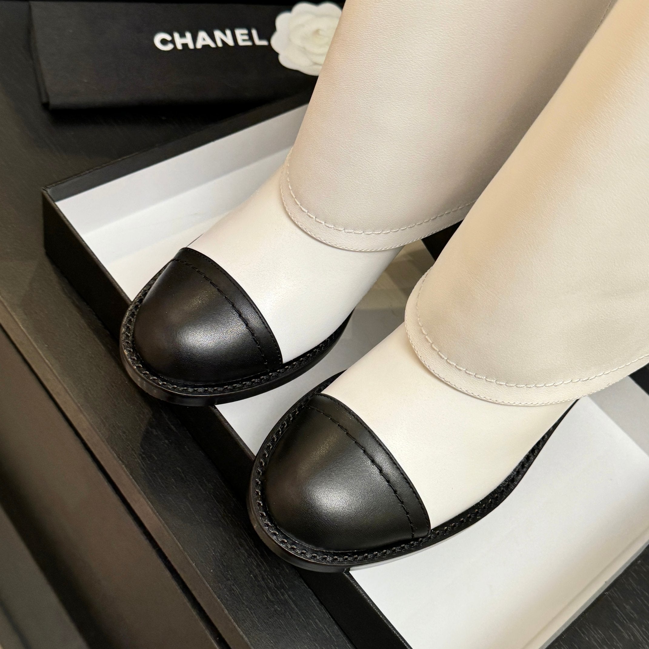 CC 26s Chunky Heel Trouser Boots Black White Sheepskin 673038