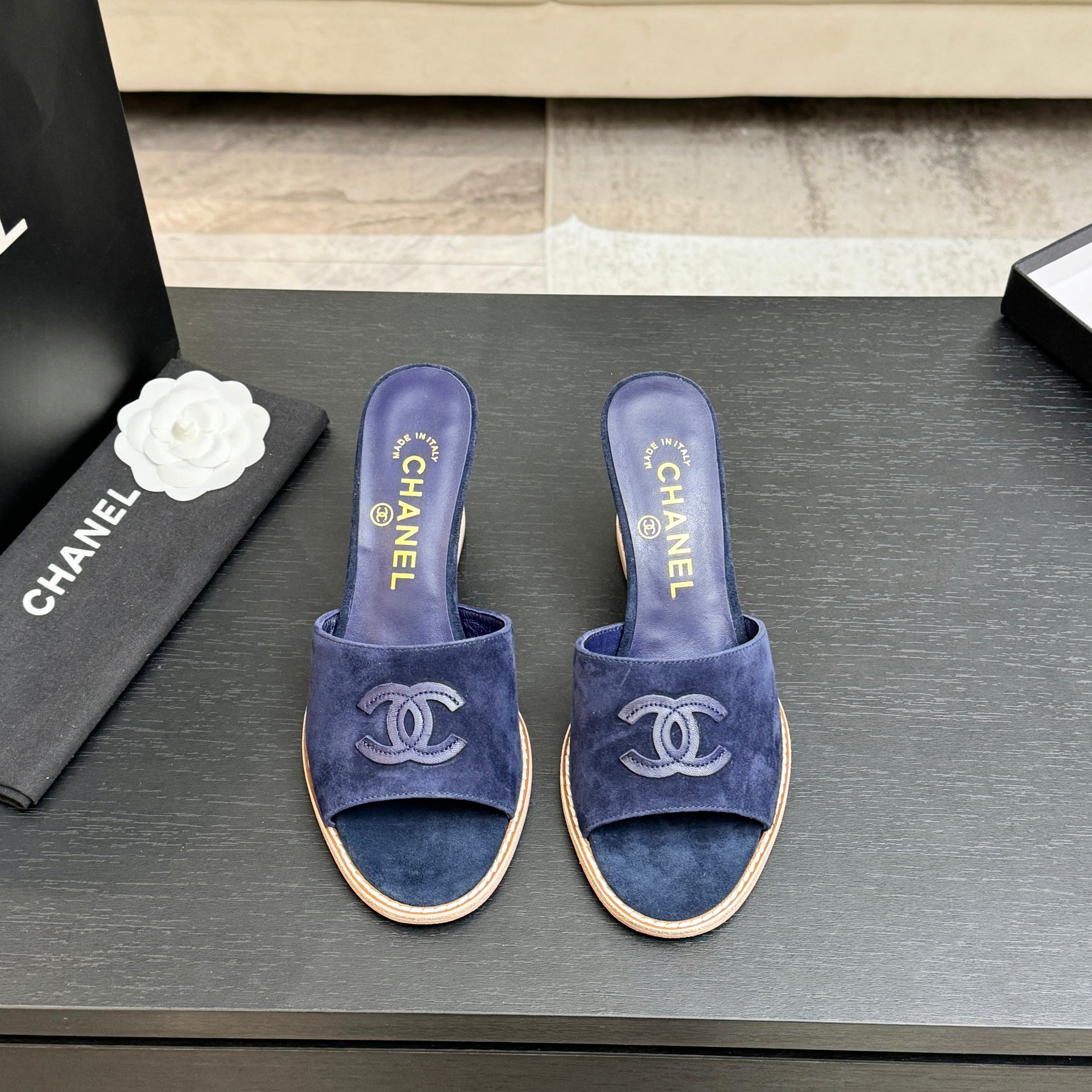 CC 26C Wedge Sandals Dark Blue Suede 672984