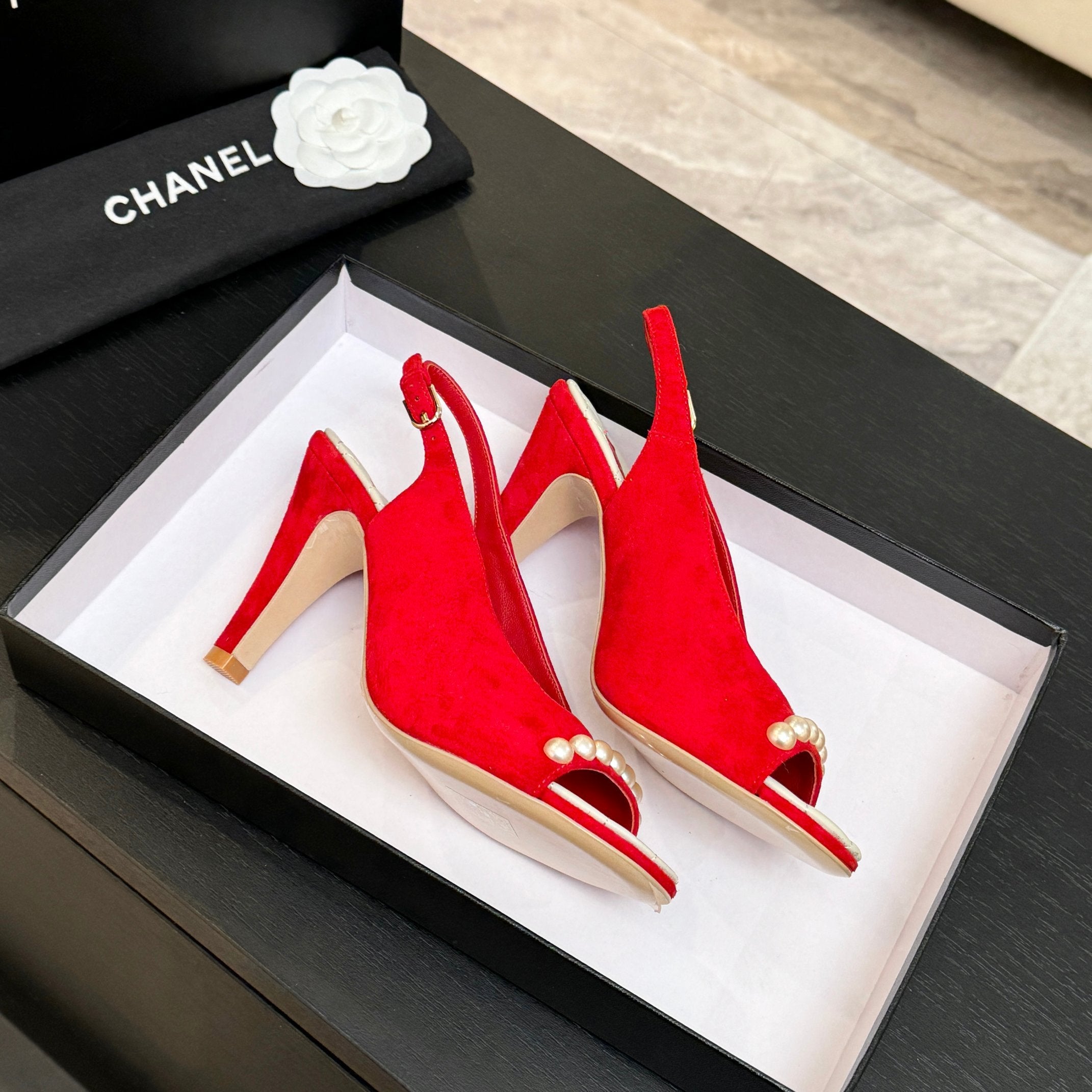 CC 26A Pearl Slingback Red Suede 672991