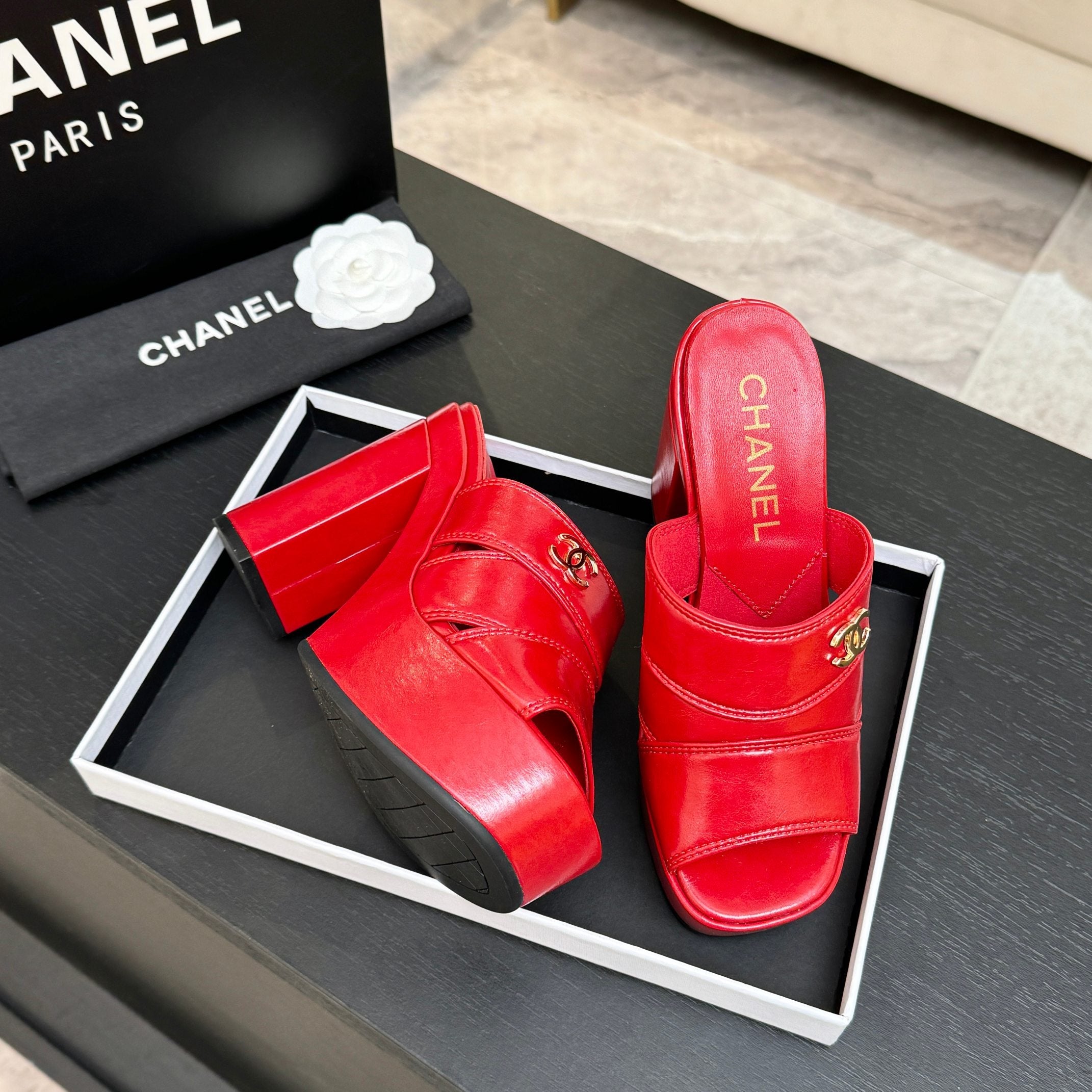 CC 26 Platform High-Heeled 12.5cm Red Glossy Cowhide 673061