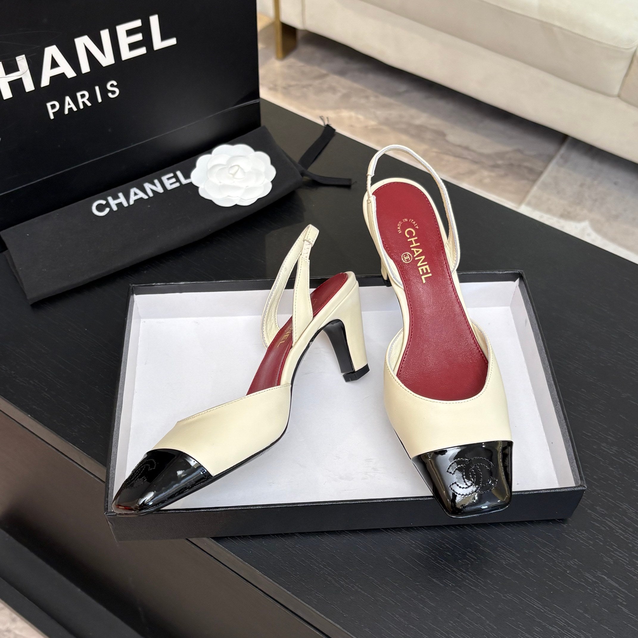 CC 26s Square Cap Toe Slingback 7cm Black Cream Lambskin Patent Leather 958025