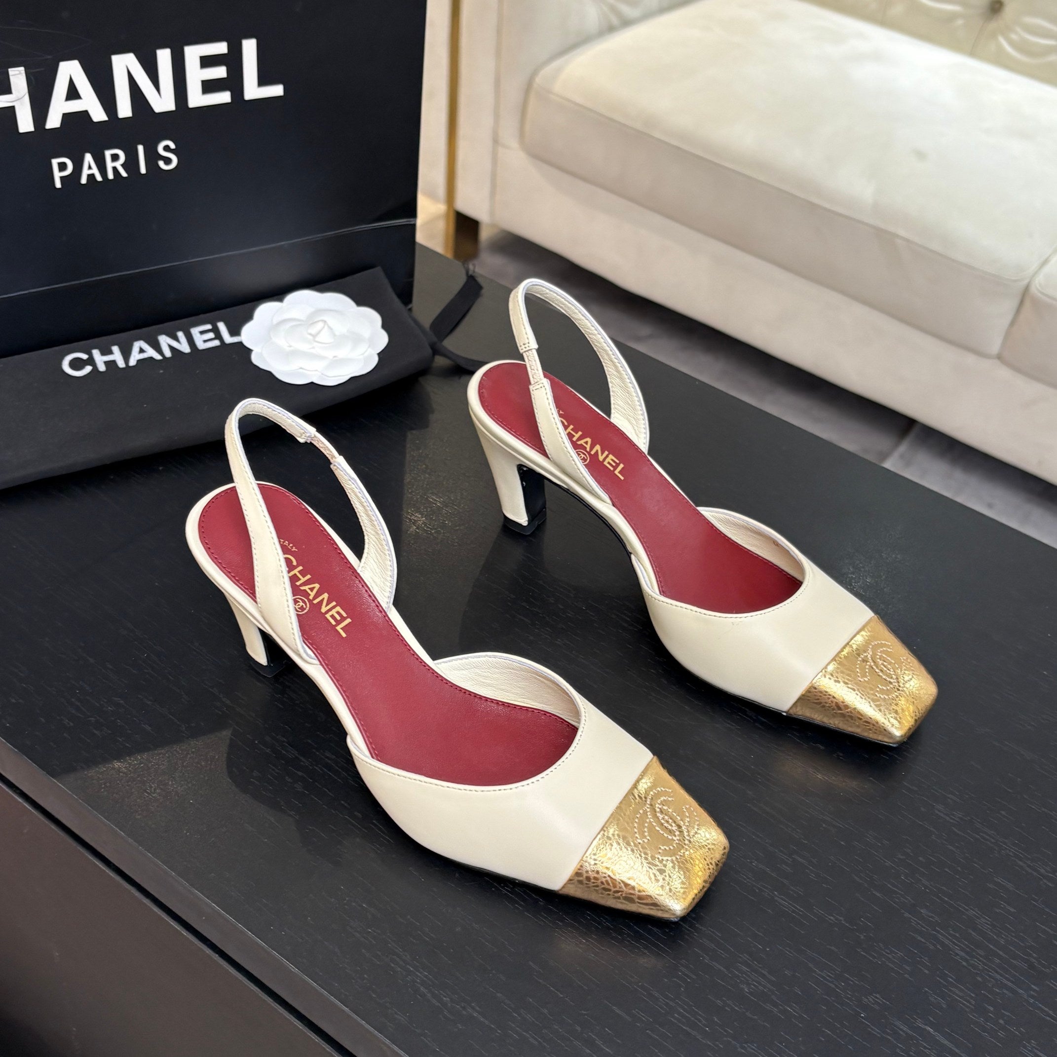 CC 26s Square Cap Toe Slingback 7cm Black Gold Lambskin 958029