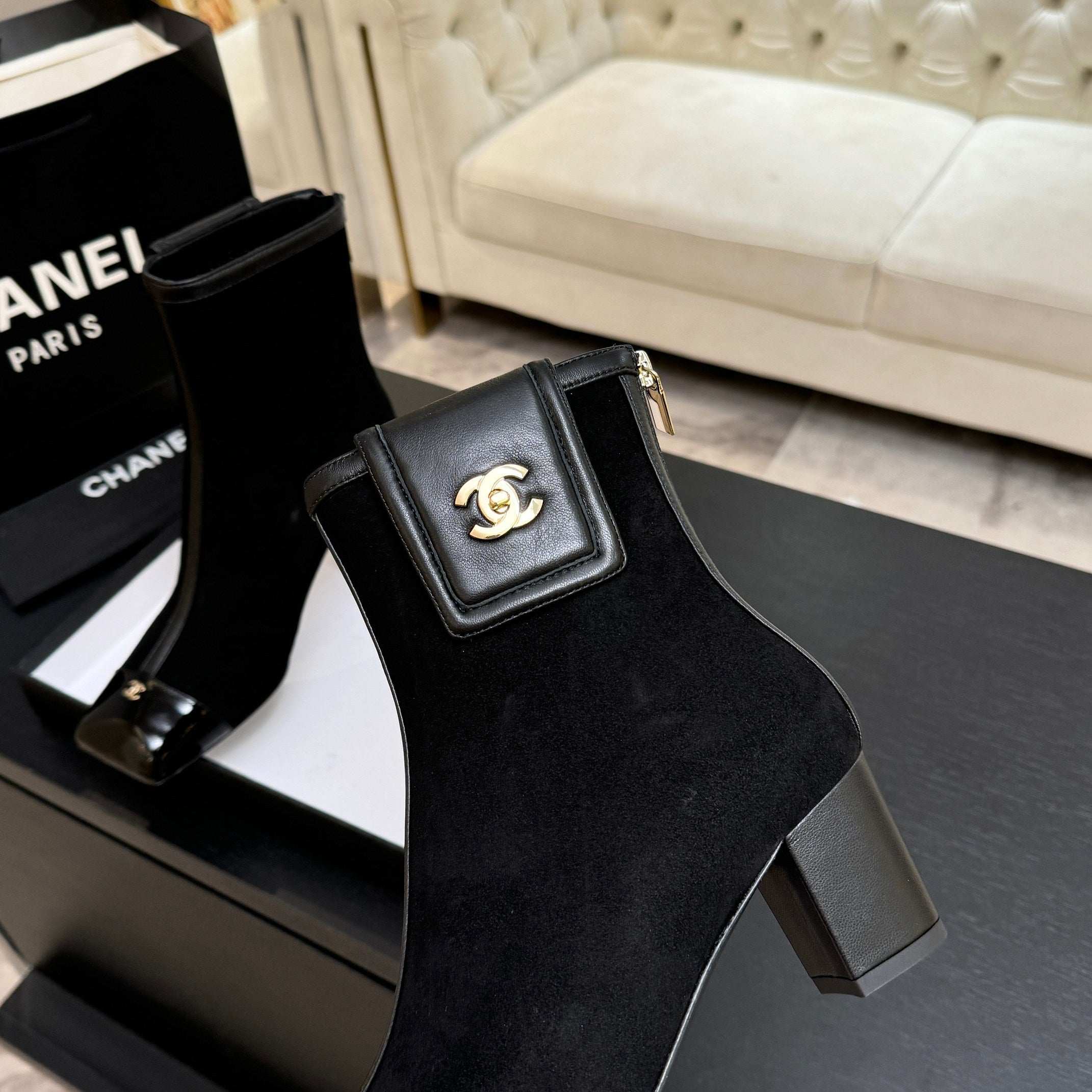 CC 26s Ankle Boots With Pocket Black Suede Patent Lambskin 958072