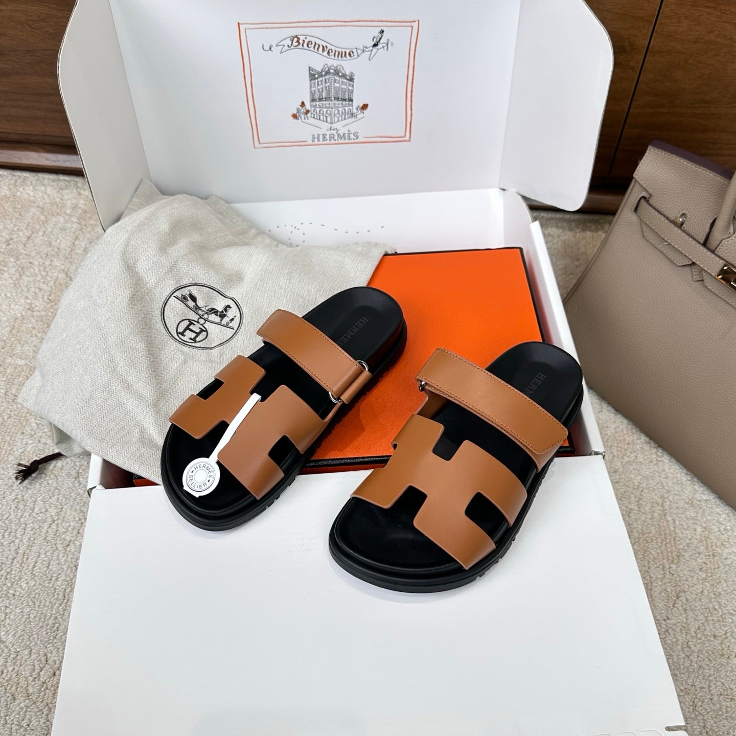 HM Chypre Sandal Black Tan Leather 862403