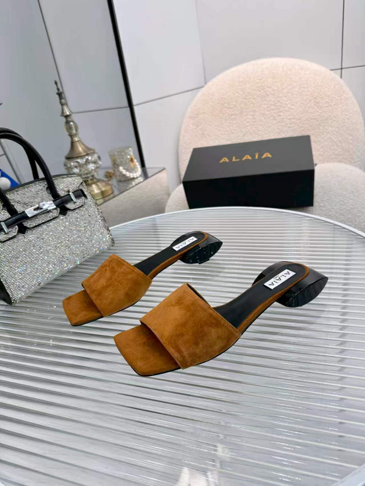 Alaia Suede Ellipse Mules 3cm Brown Black Suede 986460