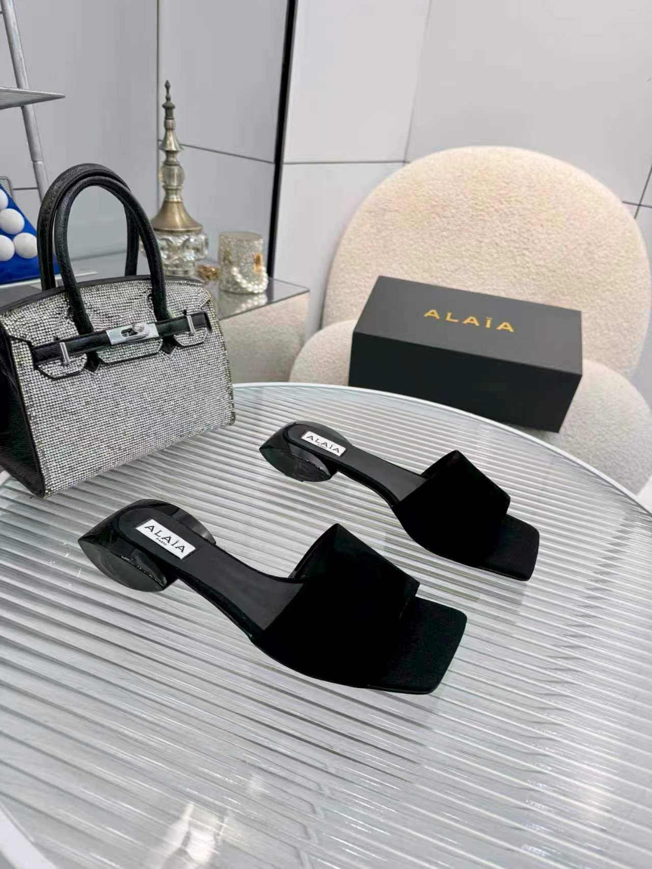 Alaia Suede Ellipse Mules 3cm Black Suede 986459