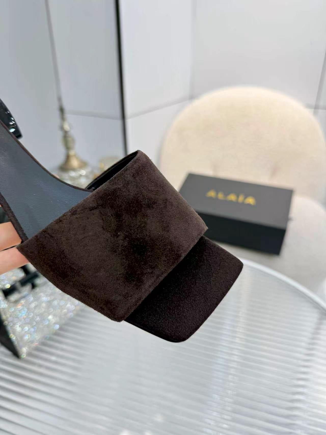 Alaia Suede Ellipse Mules 3cm Dark Brown Suede 986458