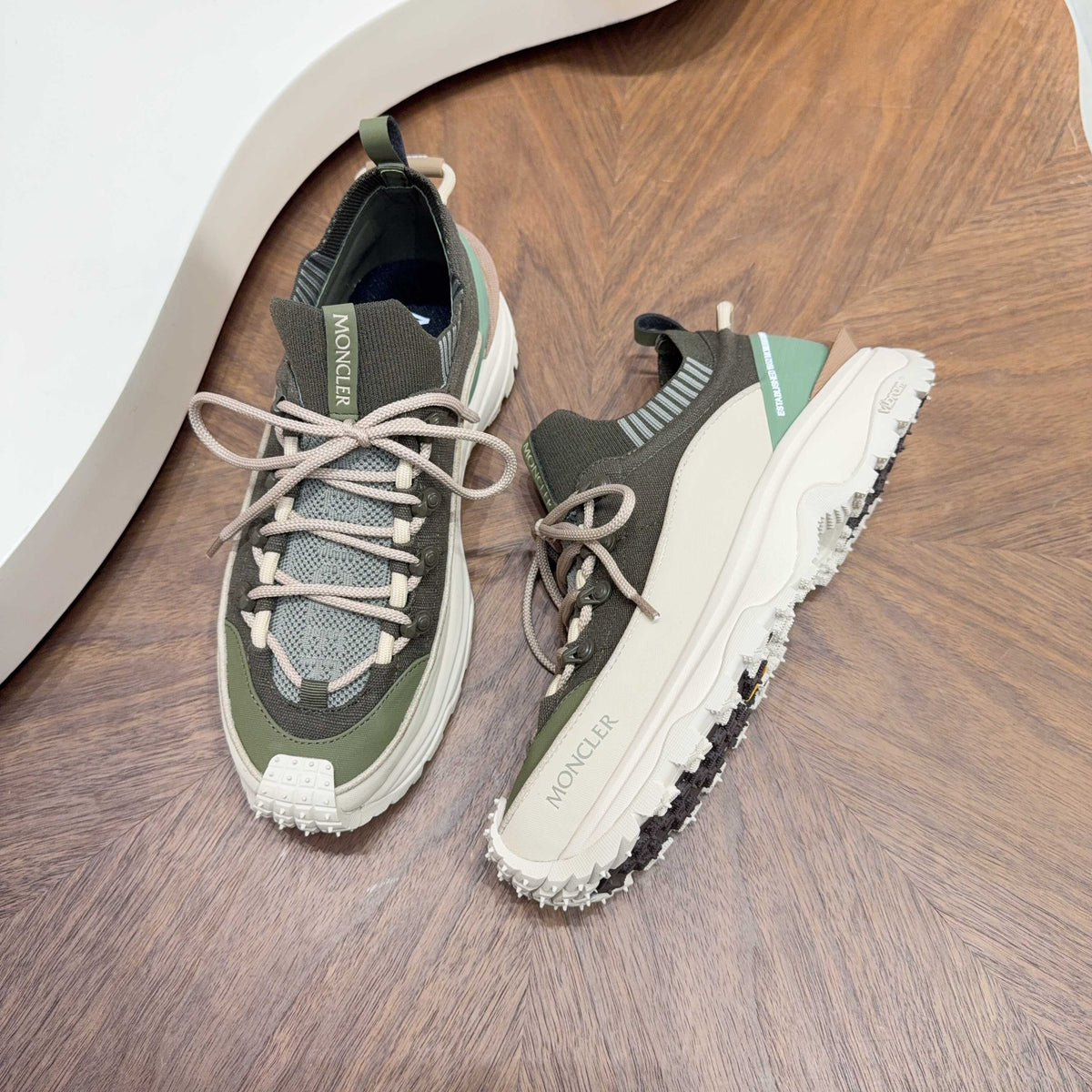 MC 26S Trailgrip Lite Men Sneakers 4cm Olive Beige Fabric 238812