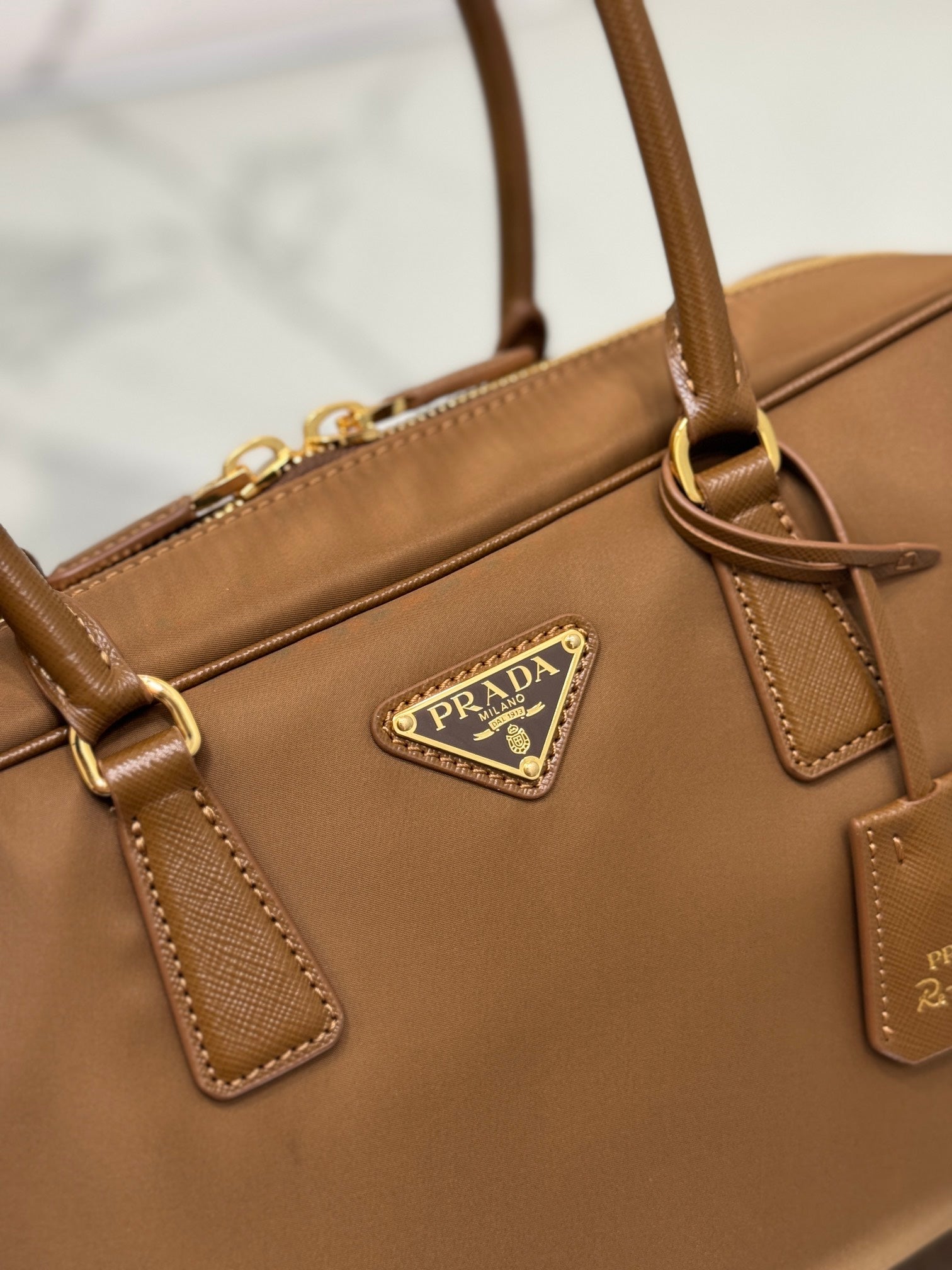 LARGE TOP HANDLE BAG 35 IN CHERRY WOOD NYLON AND CALFSKIN TRIM