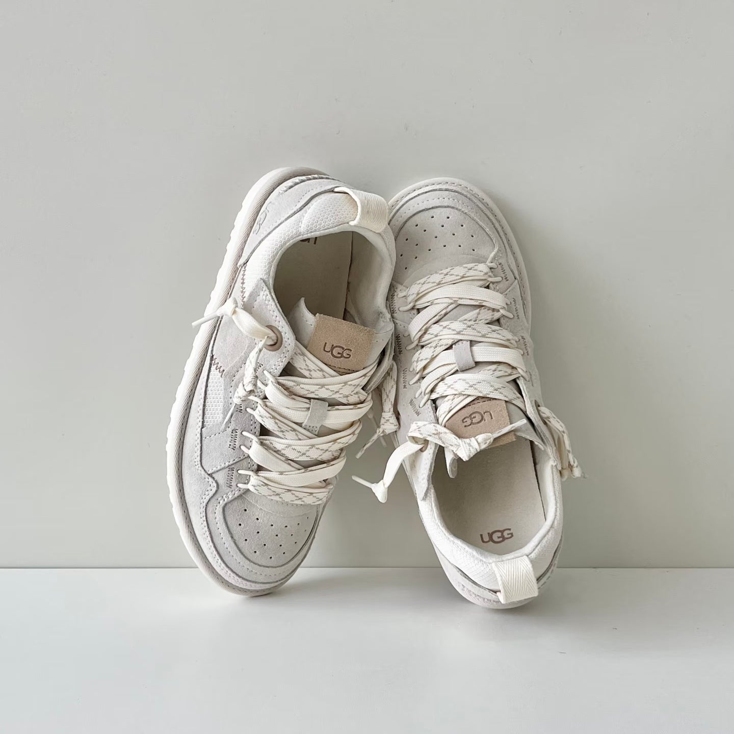 UGG Minimel Casual Sneakers Light Grey Suede Mesh