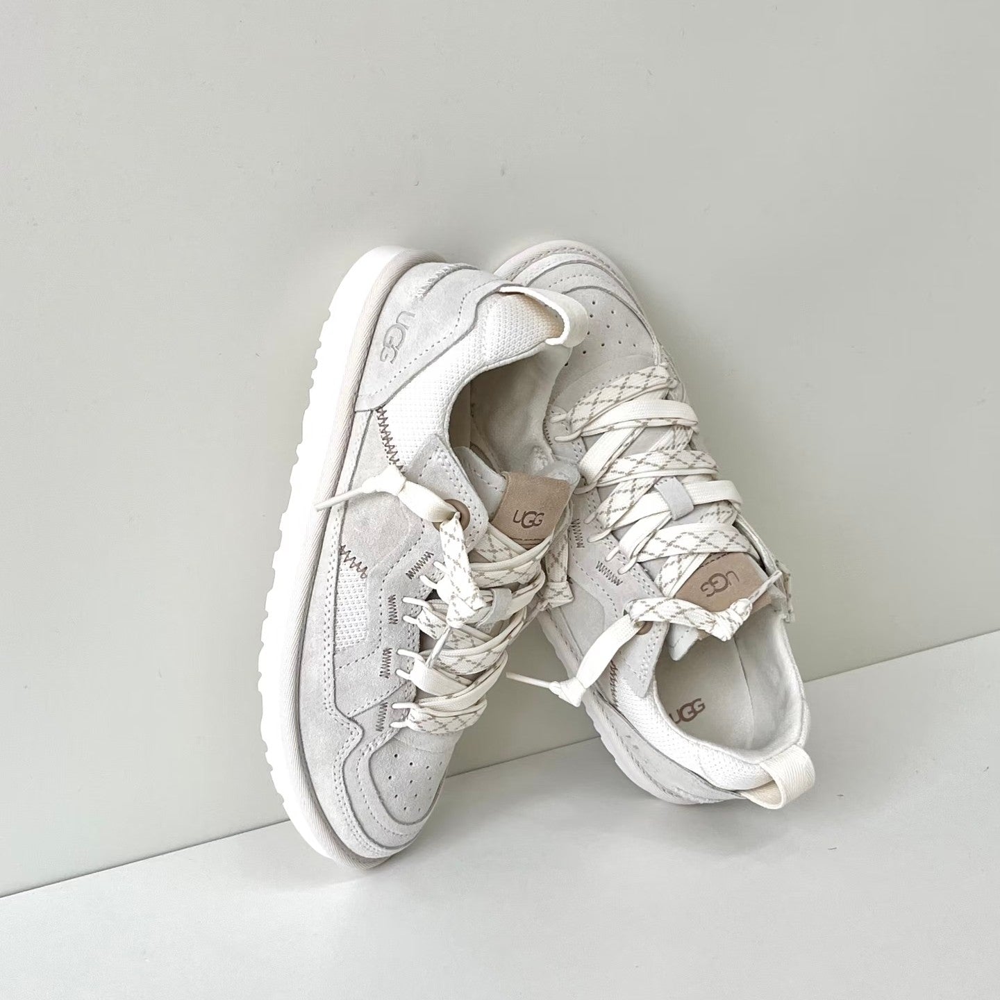 UGG Minimel Casual Sneakers Light Grey Suede Mesh