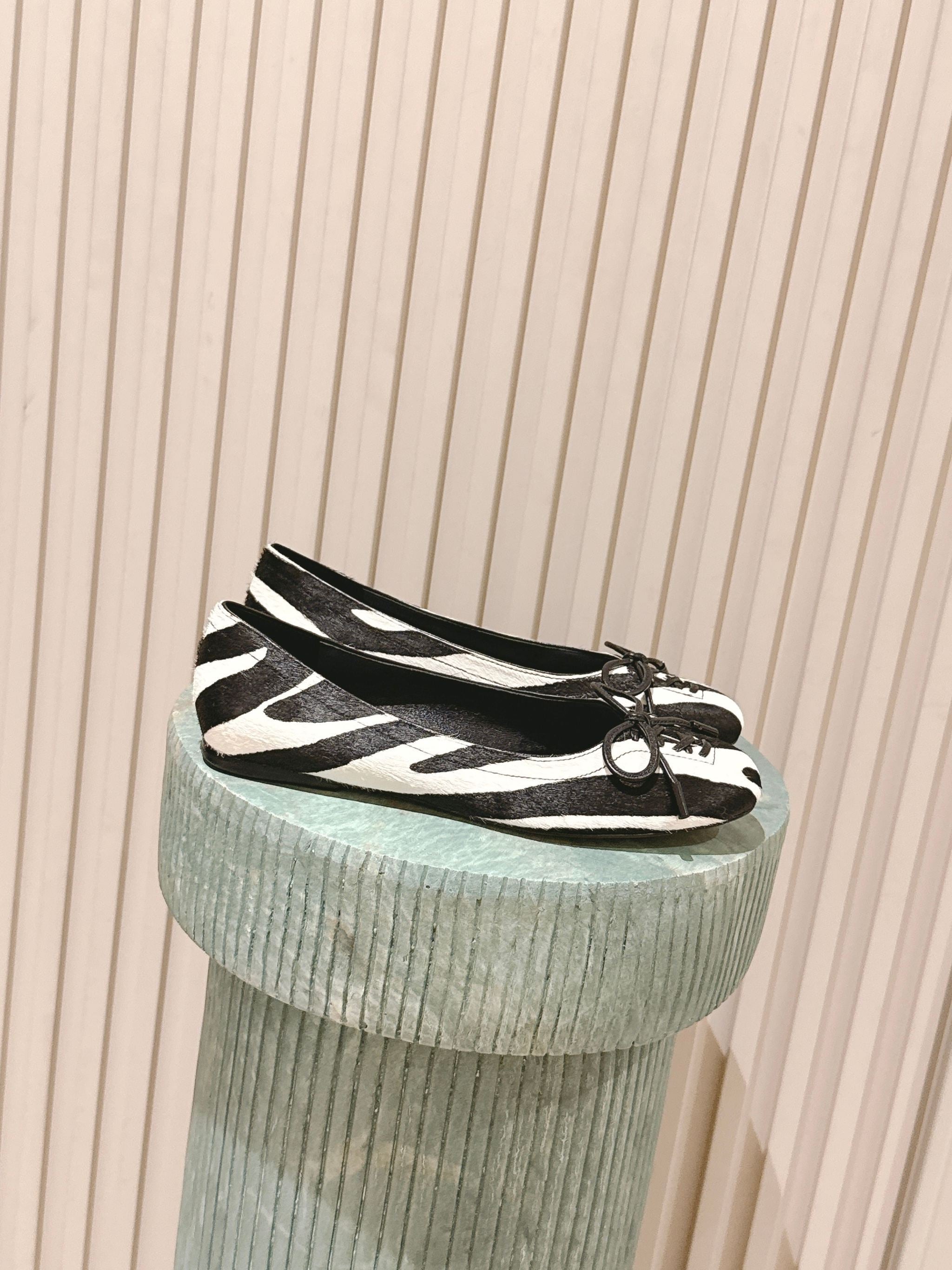 Jimmy 25s Ballet Flats 10mm Black White Zebra Hair & Sheepskin 431866