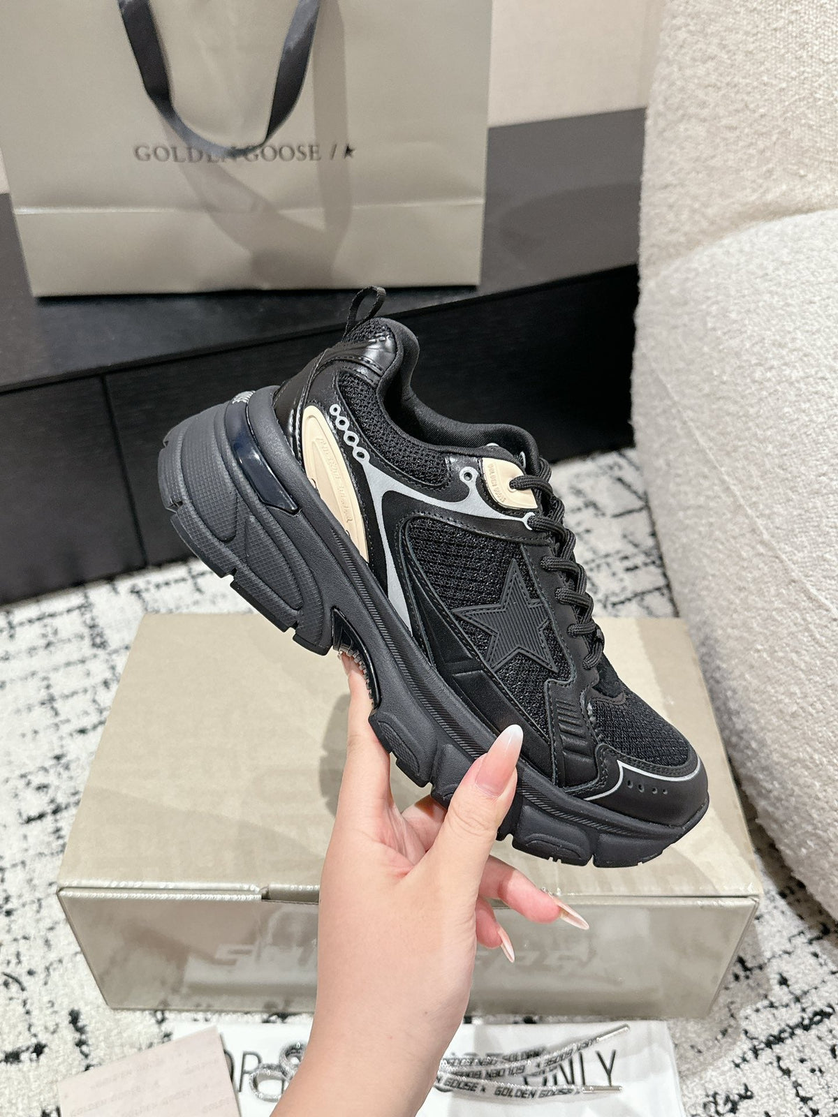 GGDB Marathon Sneakers Black Mesh 980472