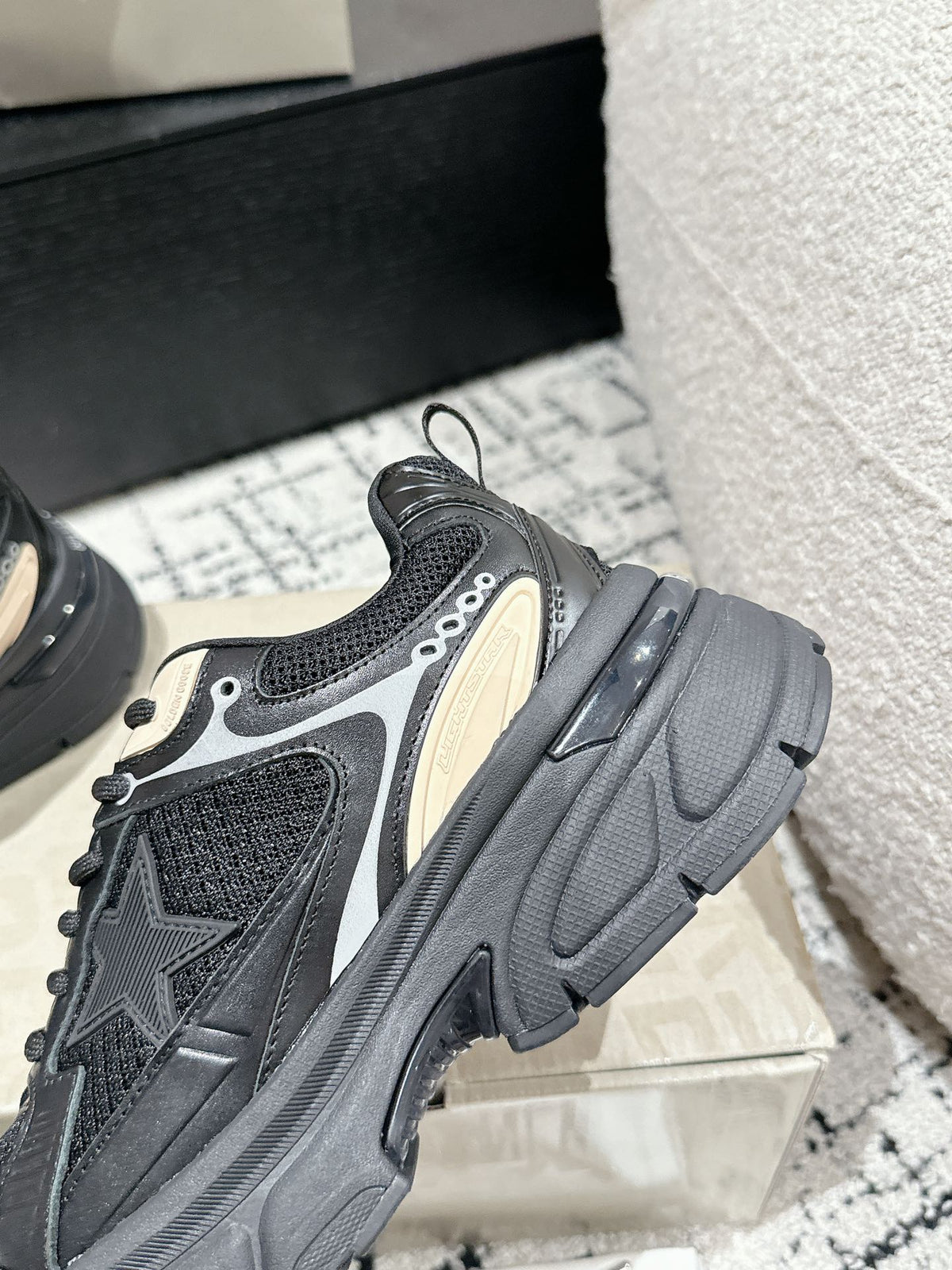 GGDB Marathon Sneakers Black Mesh 980472