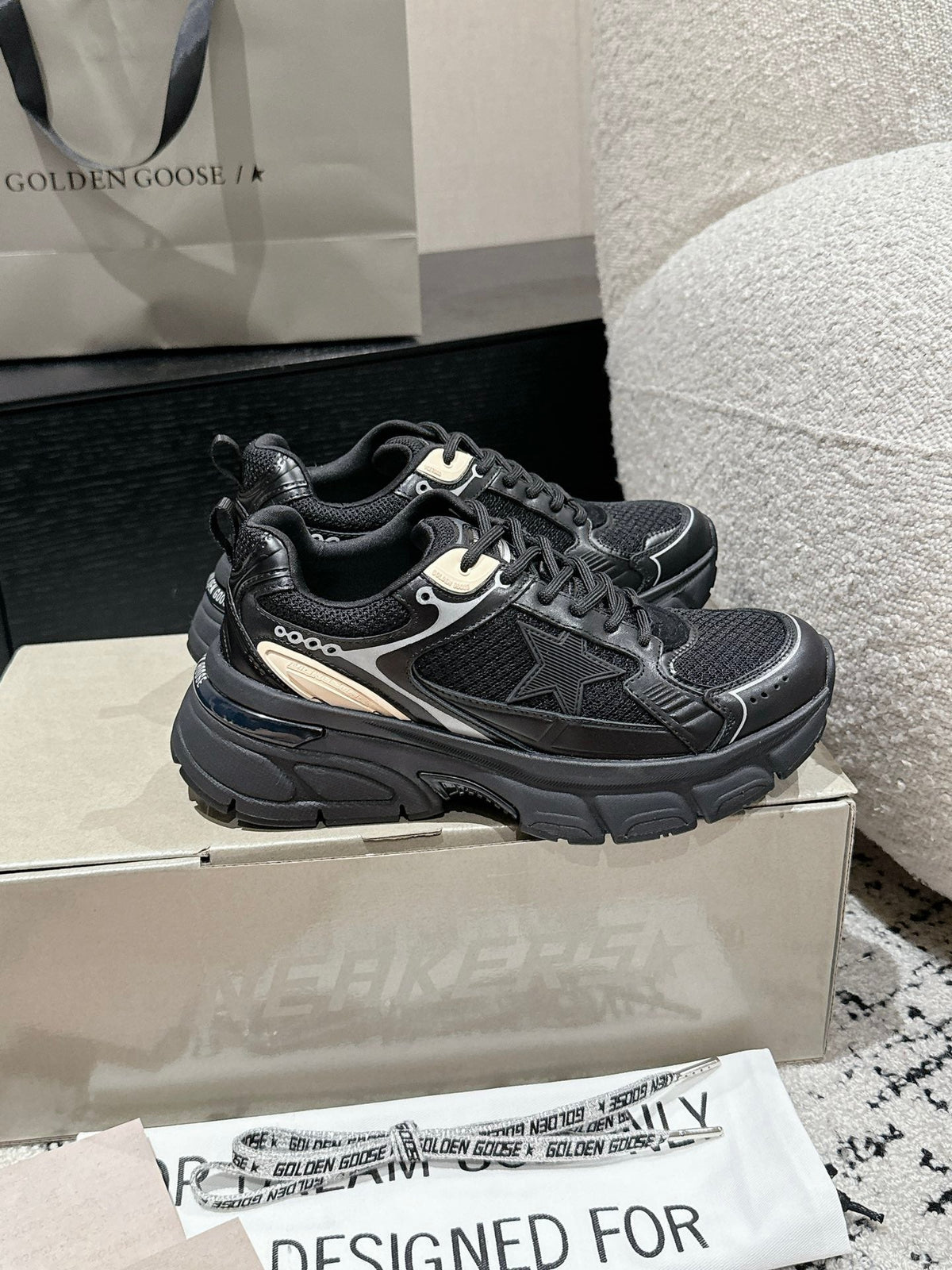 GGDB Marathon Sneakers Black Mesh 980472