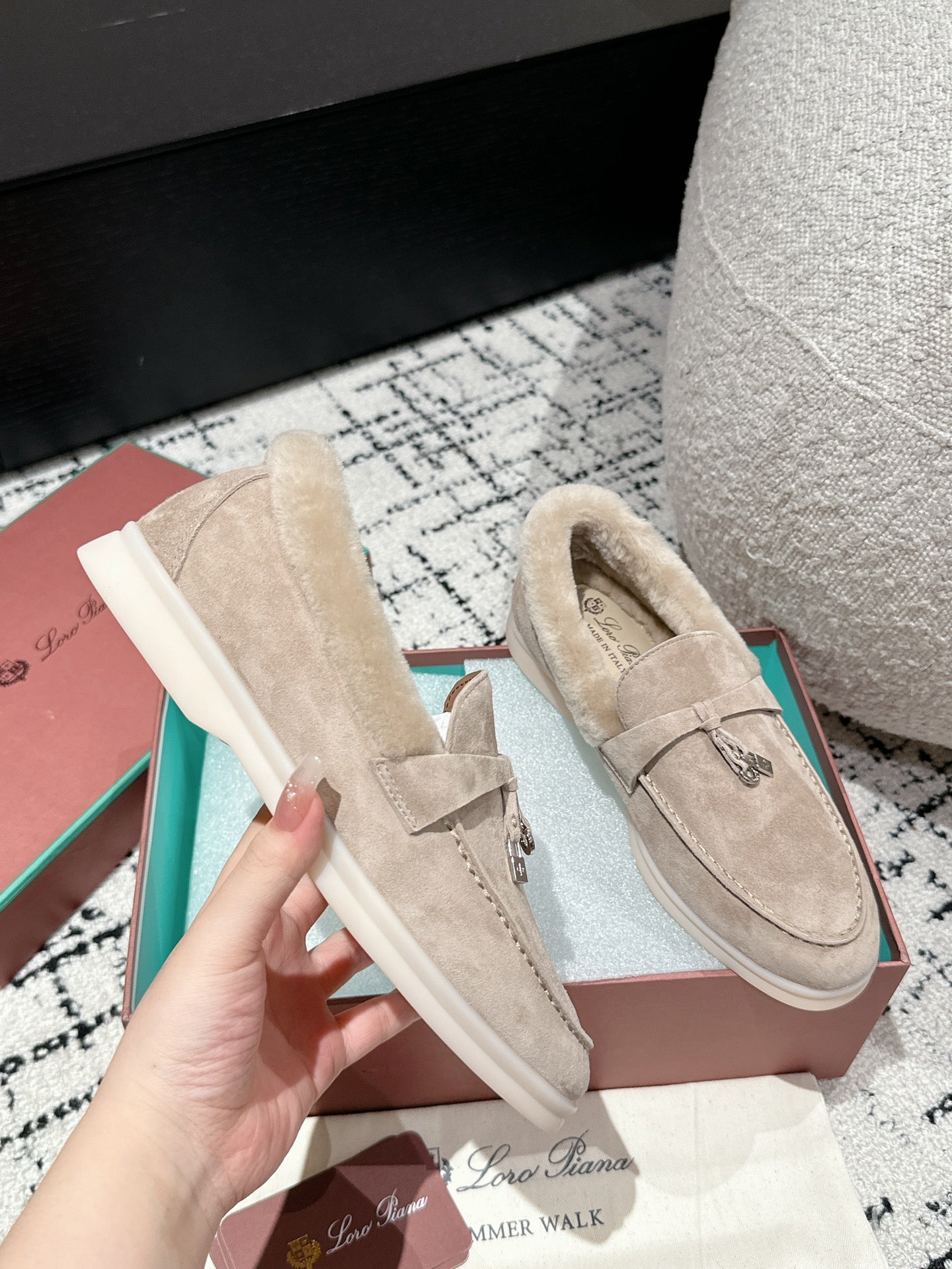 LP Summer Charms Walk Loafers In Light Brown Beige Suede With Rabbit Fur Lining 985651
