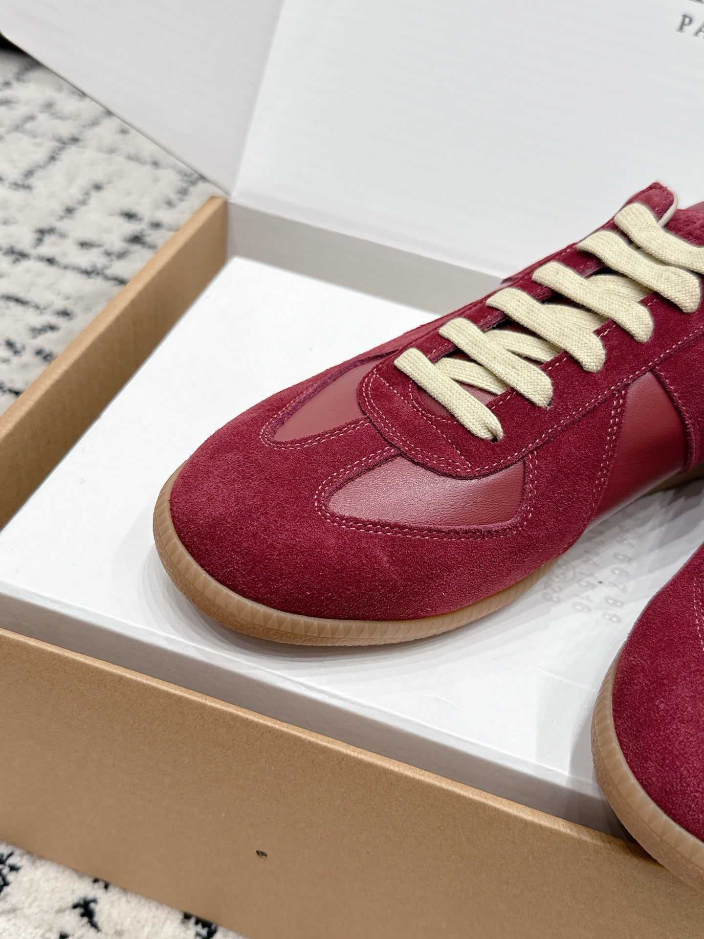 MM6 Replica Casual Sneaker Burgundy Sheepskin Suede 881181