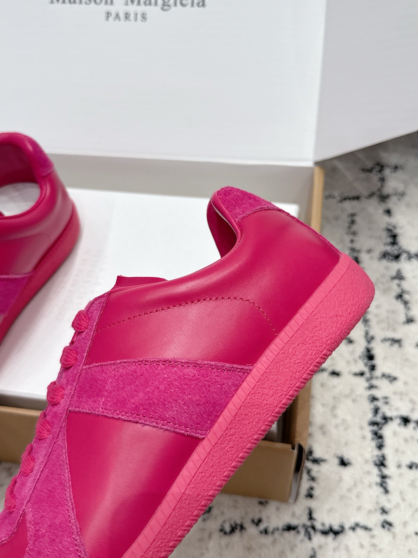 MM6 Replica Casual Sneaker Hot Pink Sheepskin Suede 881189