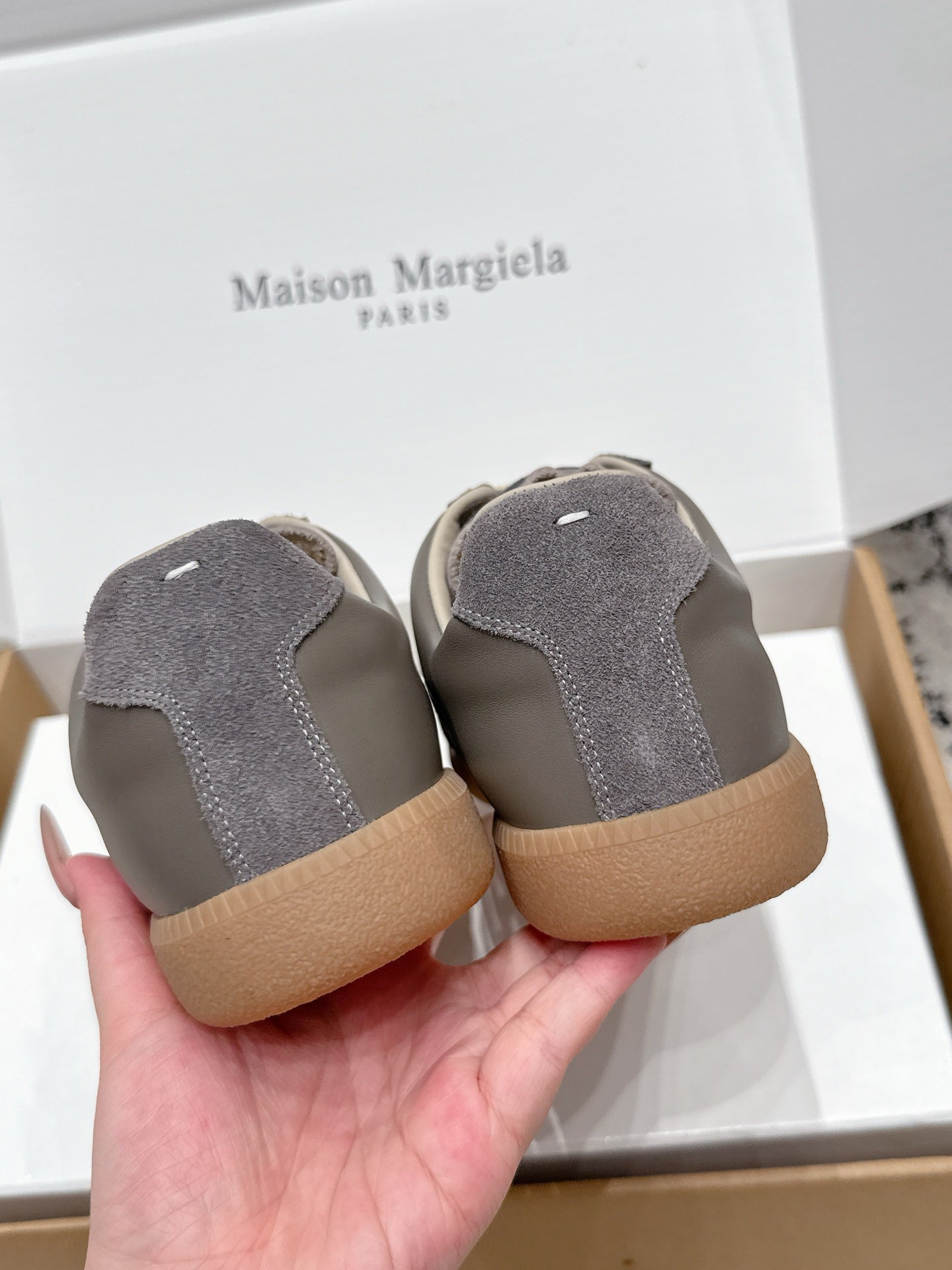 MM6 Replica Casual Sneaker Dark Grey Sheepskin Suede 881190
