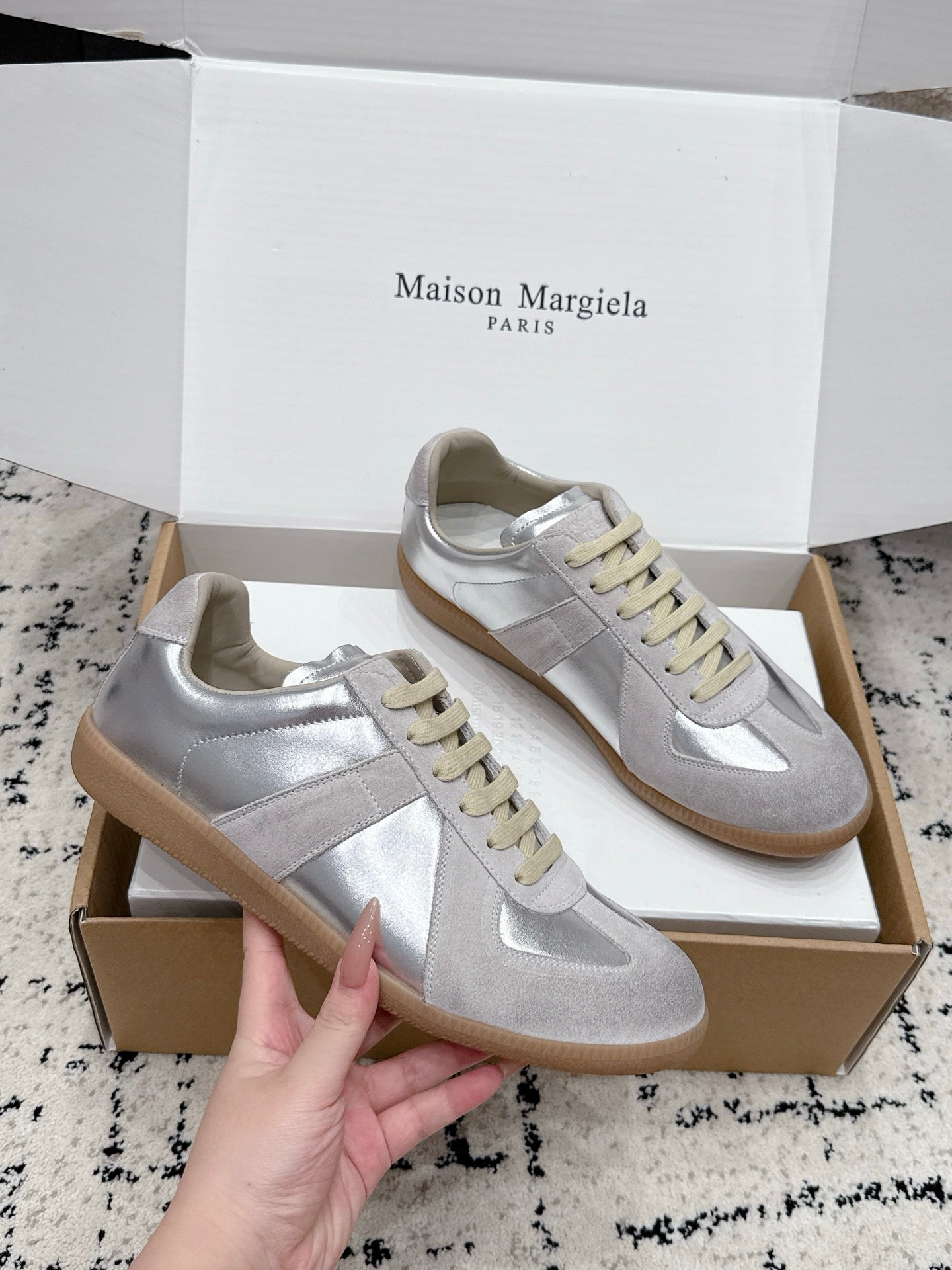 MM6 Replica Casual Sneaker Light Grey Sheepskin Suede 881200